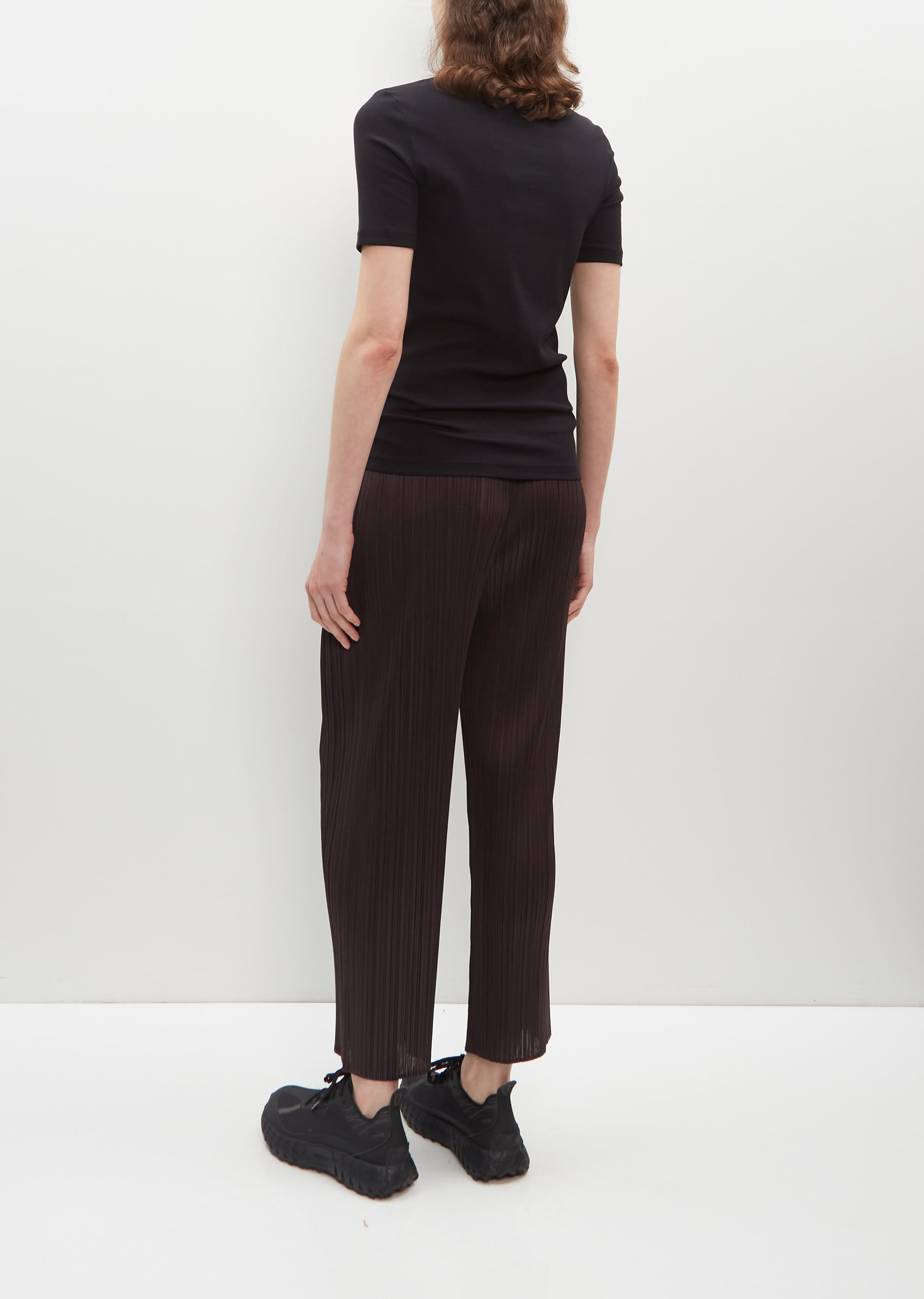 Classic Rib Tee — Black - 3