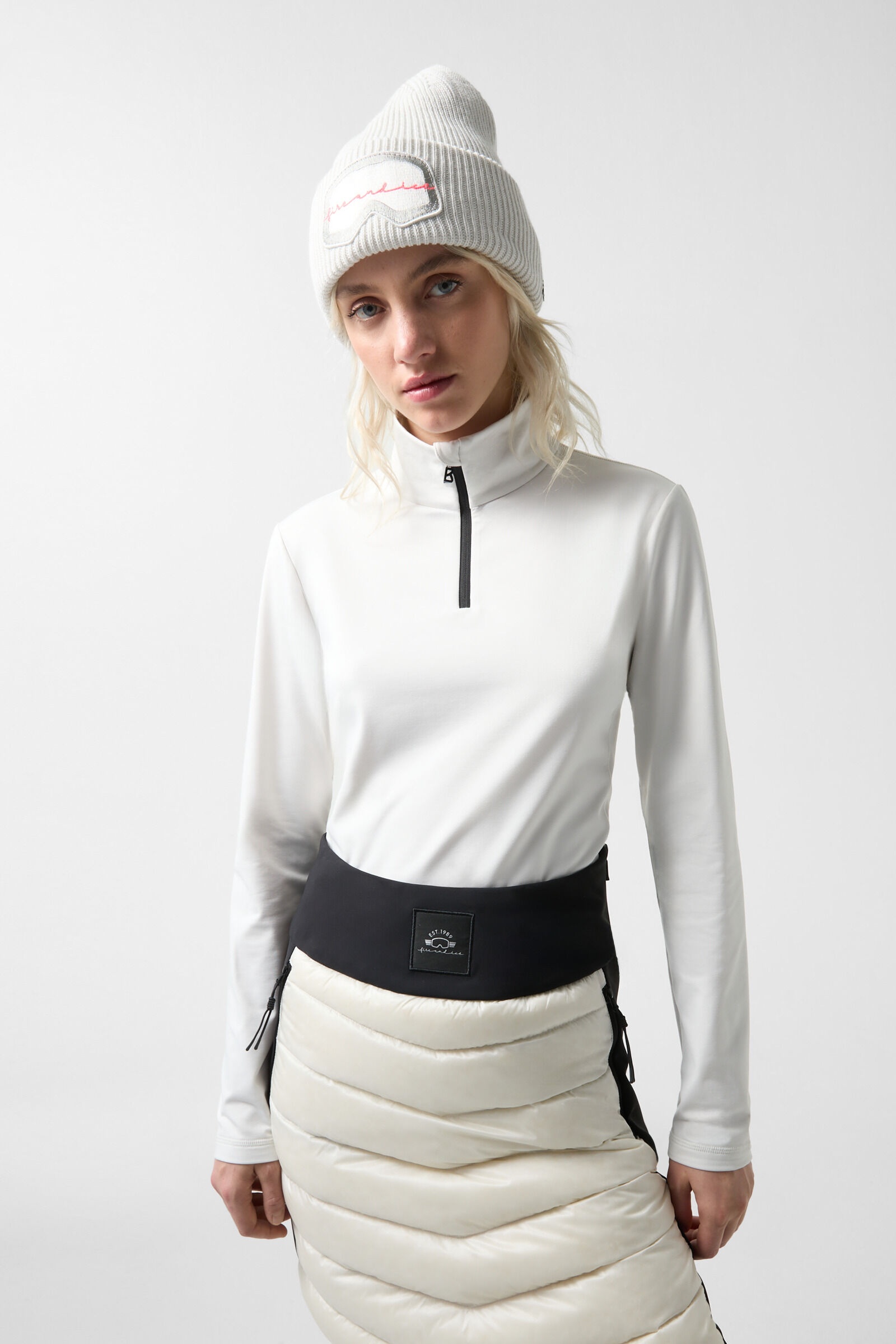 Margo First layer in Off-white - 2