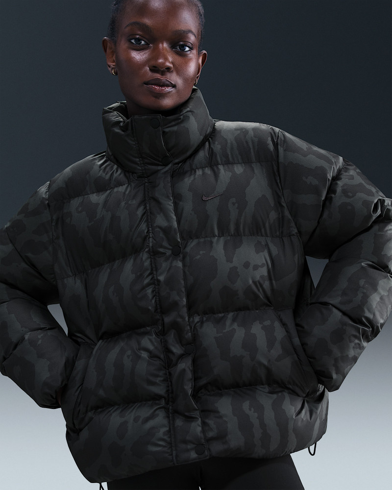Nike Sportswear Women's Therma-FIT Puffer 1