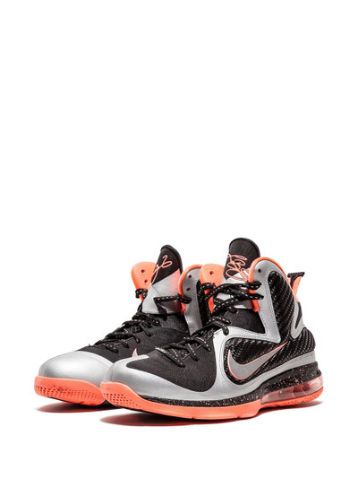 Nike Lebron 9 sneakers outlook