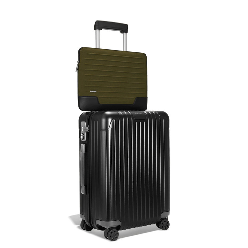 Never Still Flat Pouch 5