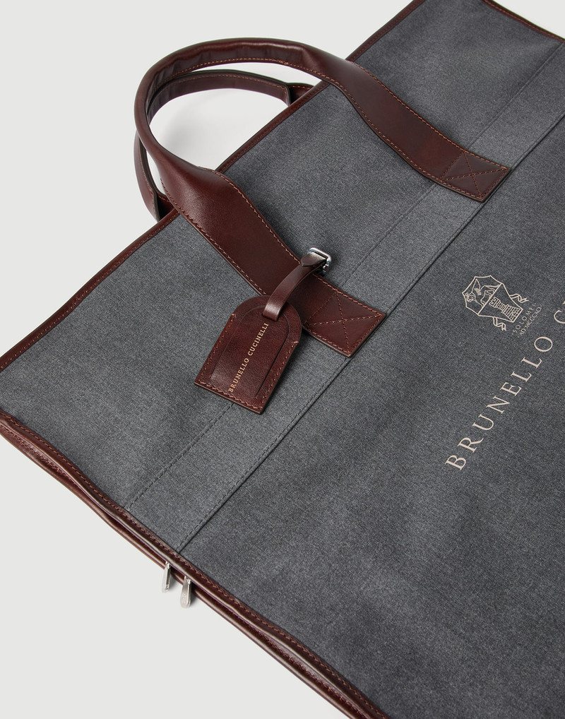 Techno fabric and calfskin suit holder 3