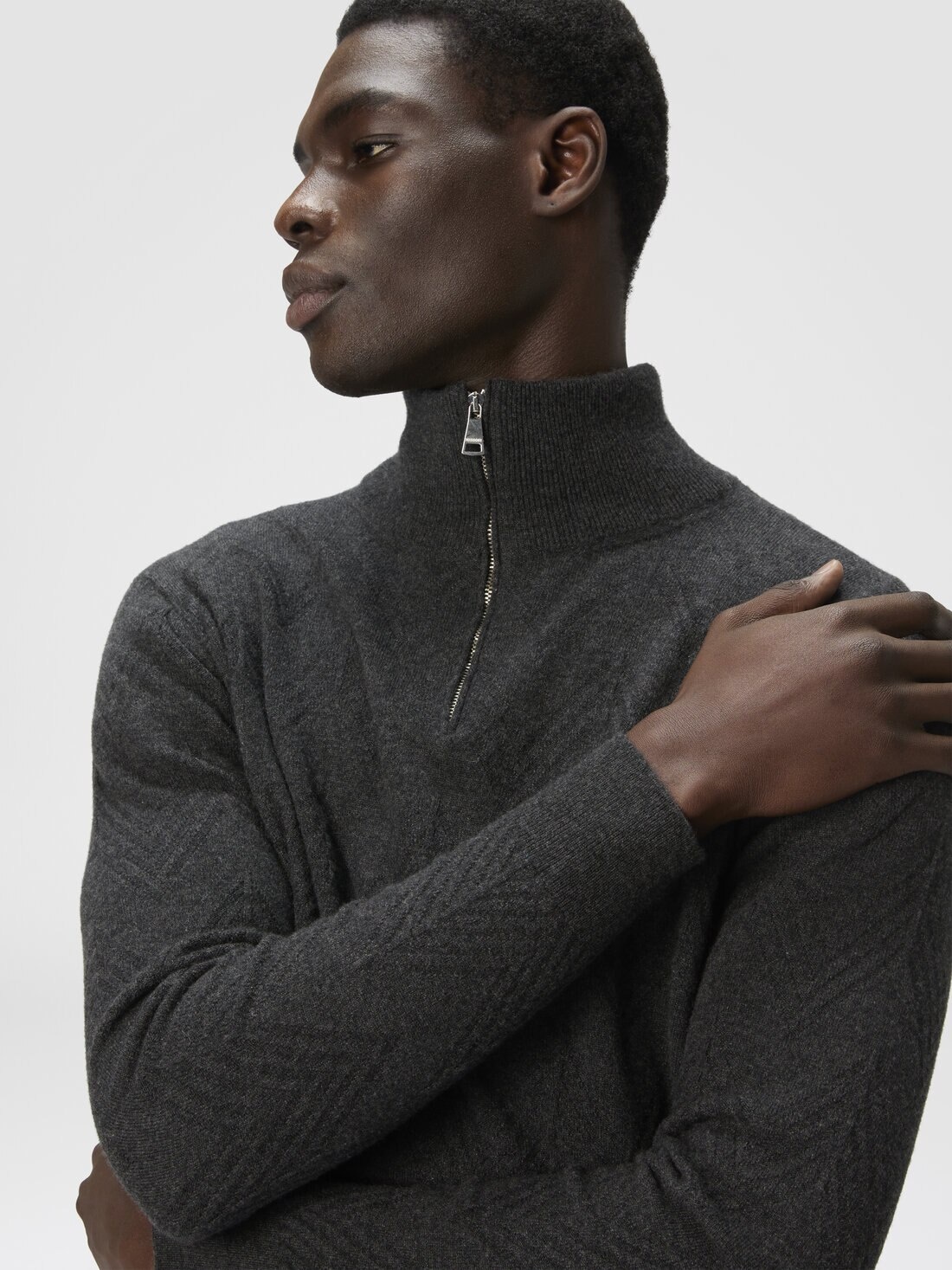 Half-Zip Sweater with Tone-on-Tone Zigzag Pattern - 5