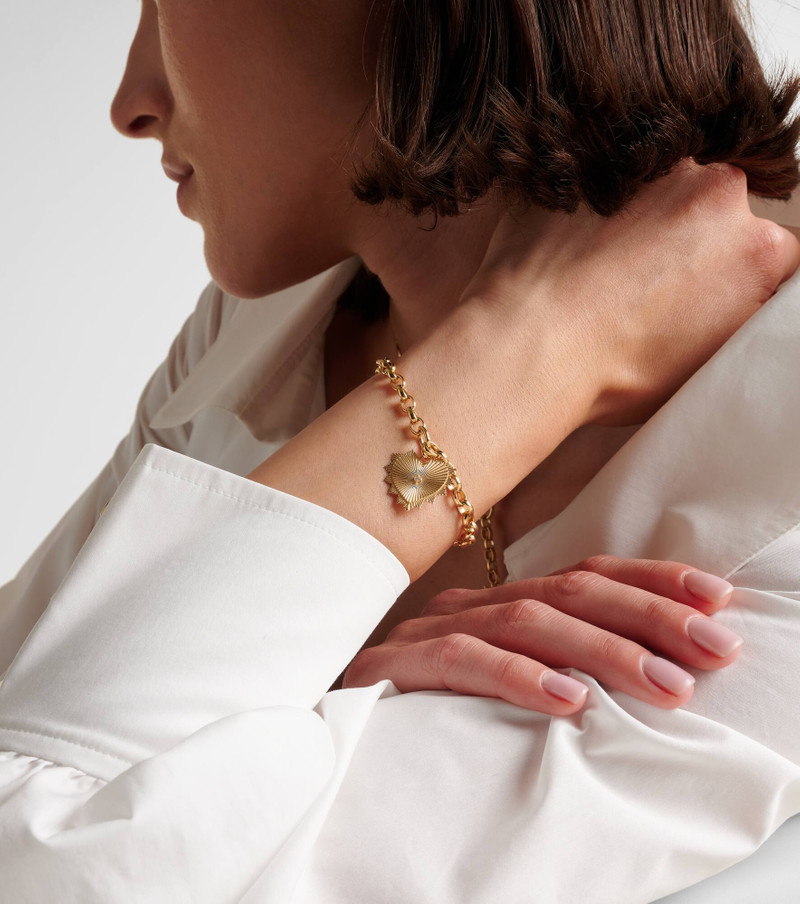 FOUNDRAE Radiating Heart Medium 18kt gold chain bracelet with diamond outlook