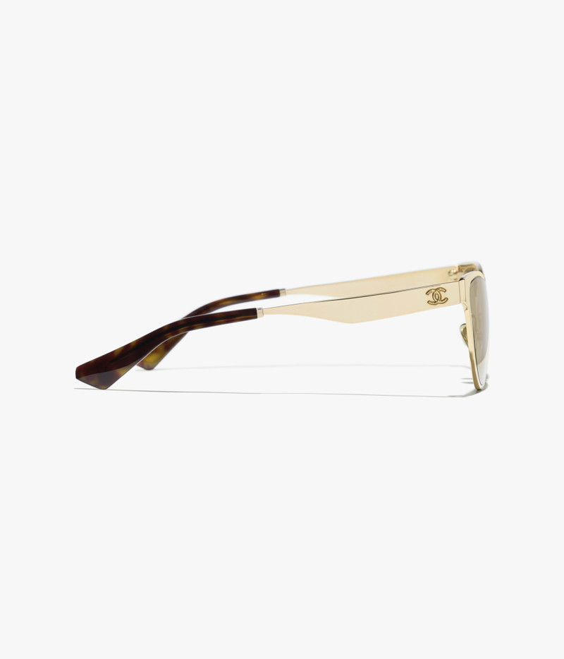 CHANEL Cat Eye Sunglasses outlook