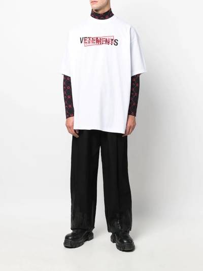 VETEMENTS Confidential logo-print T-shirt outlook