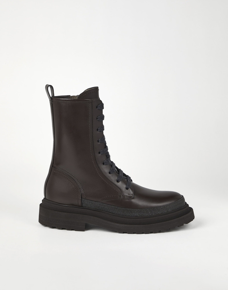 Matte calfskin boots with precious contour 5