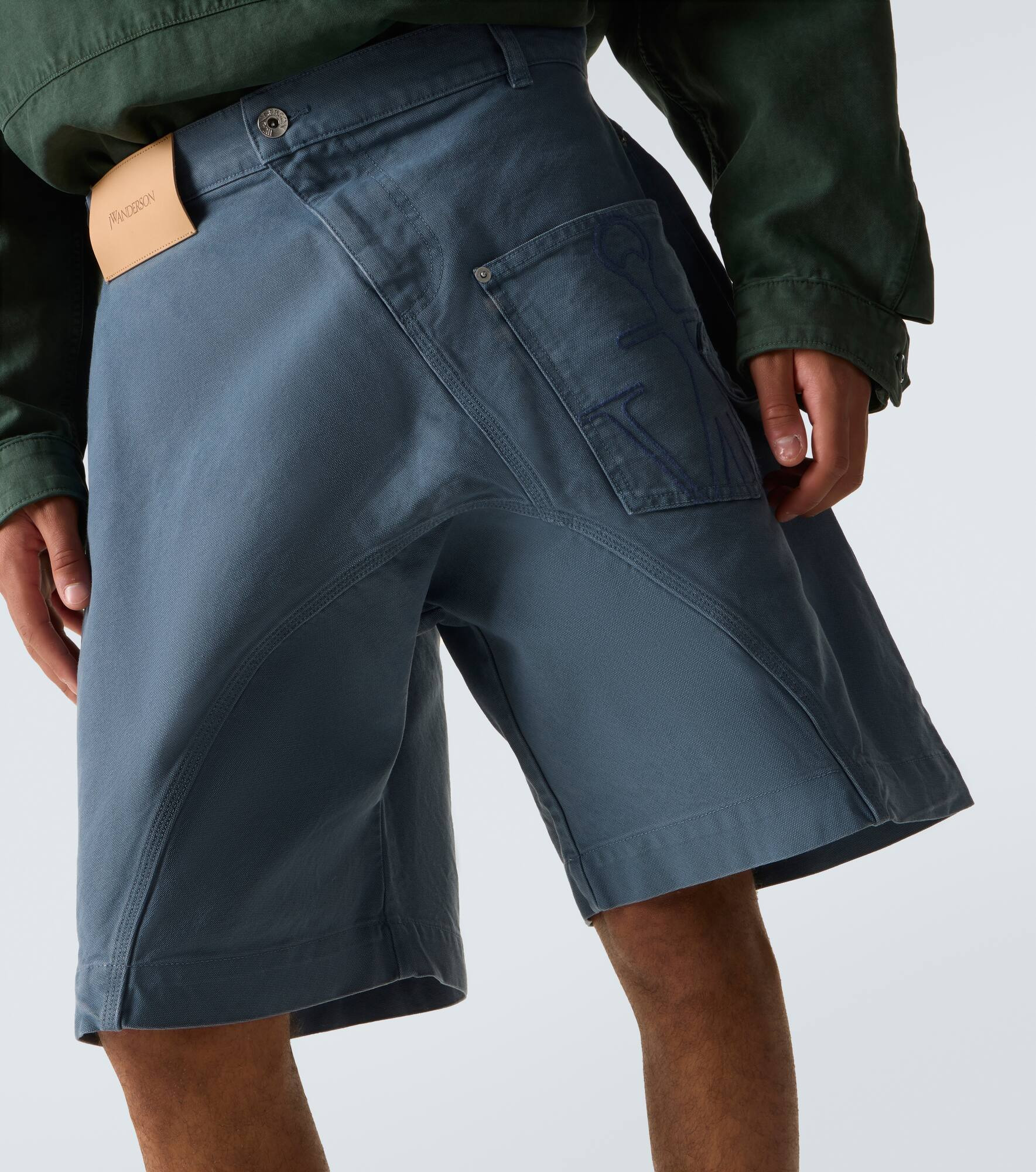 Twisted cotton canvas Bermuda pants - 5