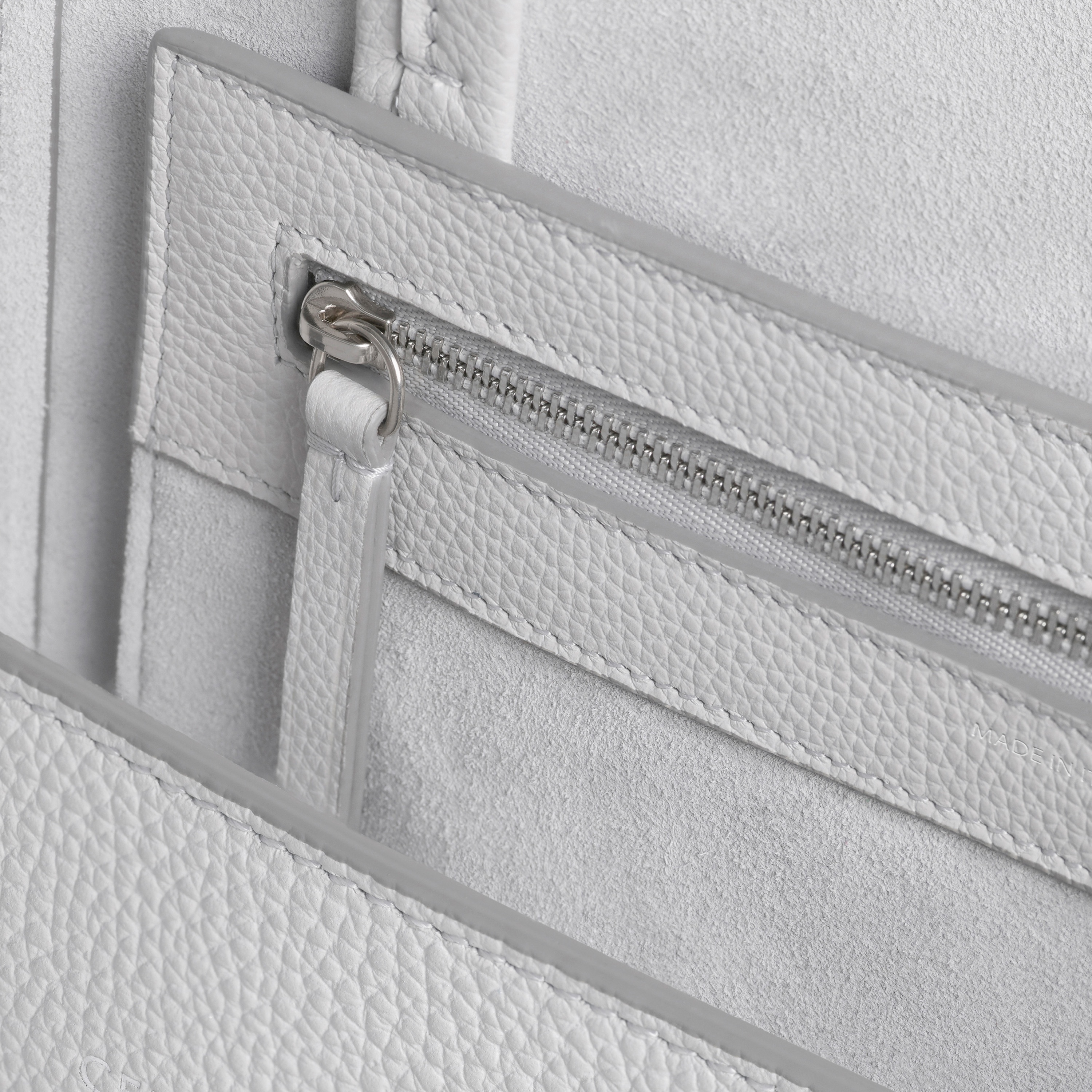 Small Cabas Phantom in soft grained calfskin - 4