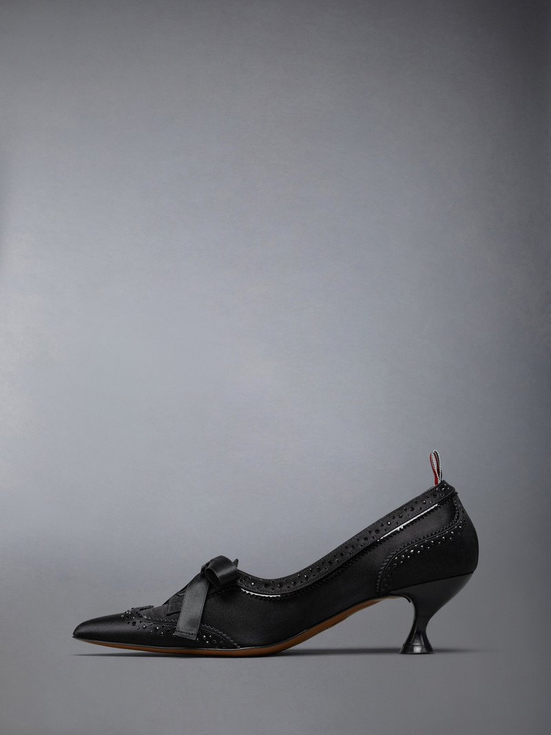 Thom Browne Swarvoski Wingtip Pump outlook