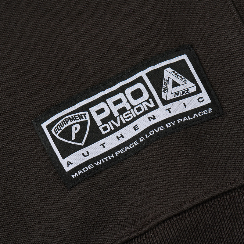 PALACE PAL ATHLETICS CREW BLACK outlook