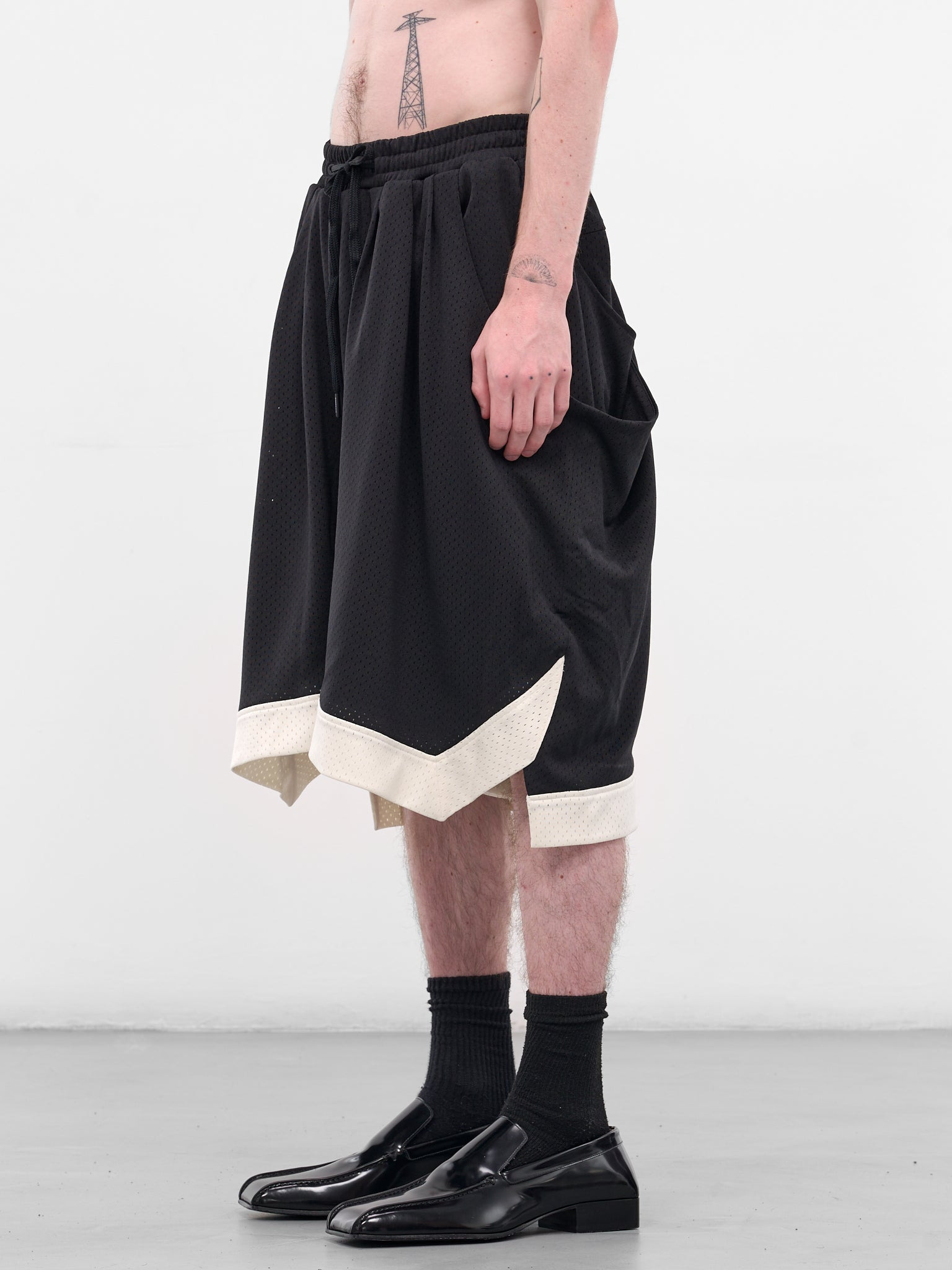Black Mesh Basketball Shorts - 2