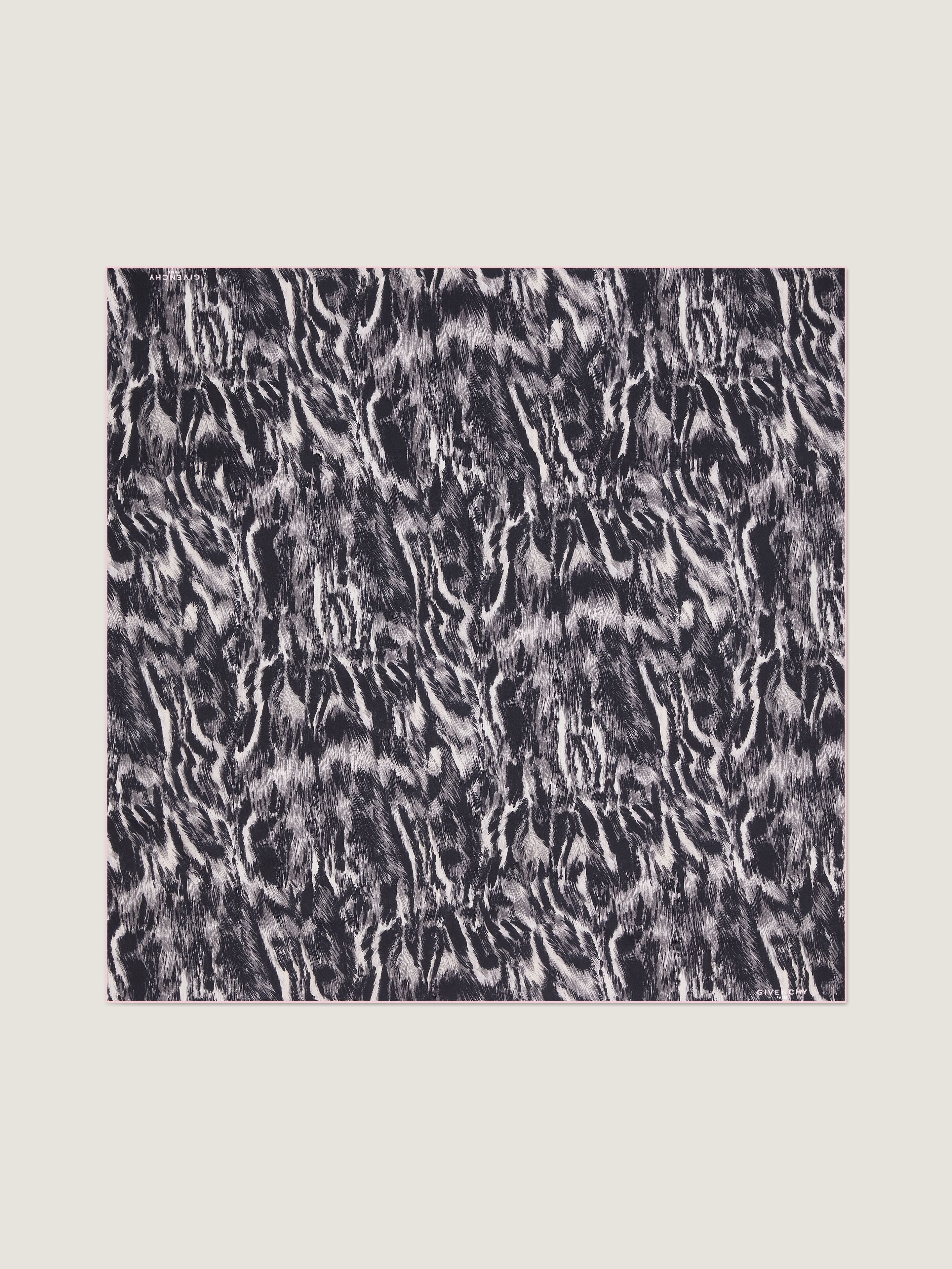 SQUARE IN SILK WITH ANIMAL PRINT - 1