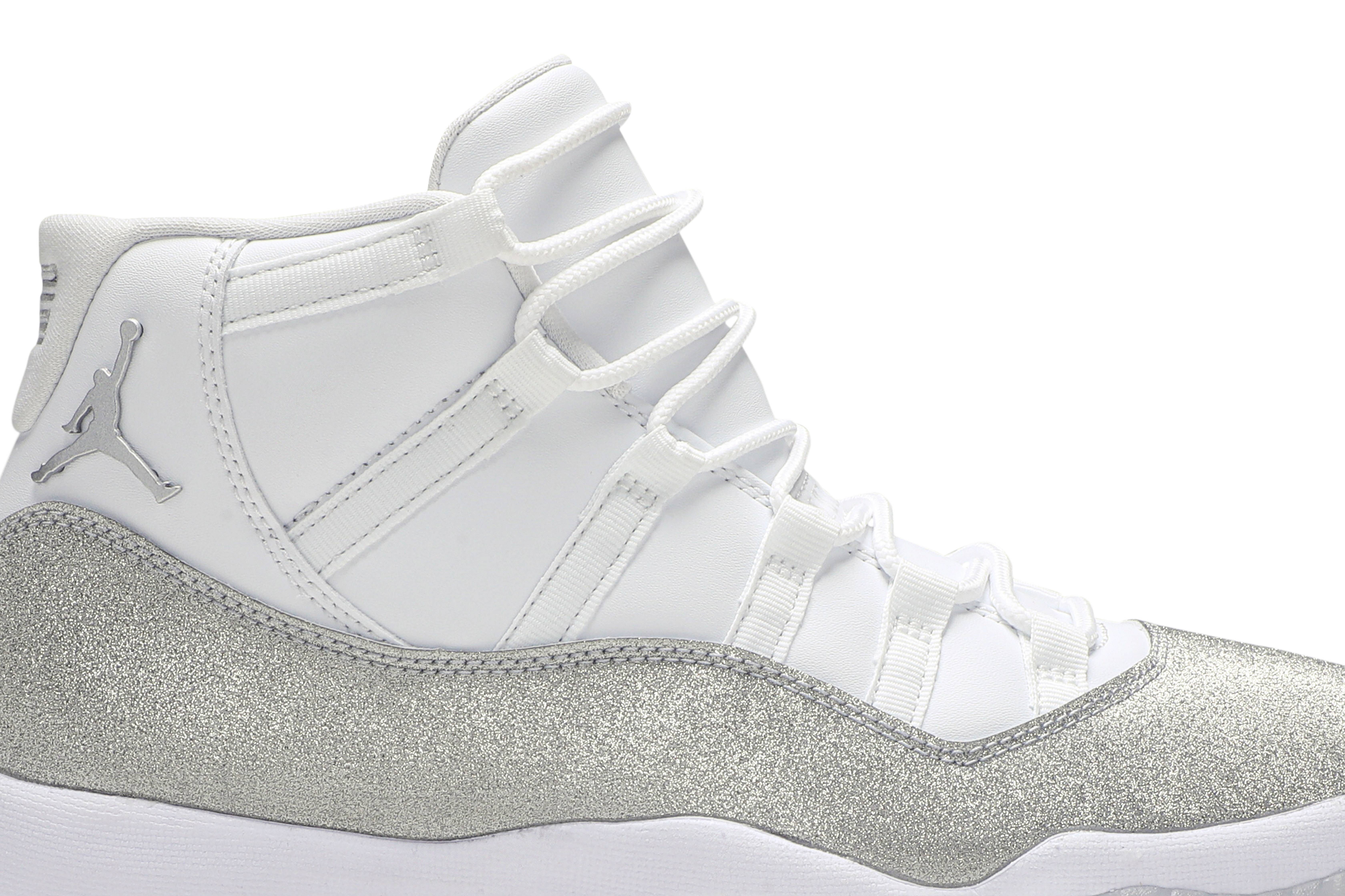 Wmns Air Jordan 11 Retro 'Vast Grey' - 2