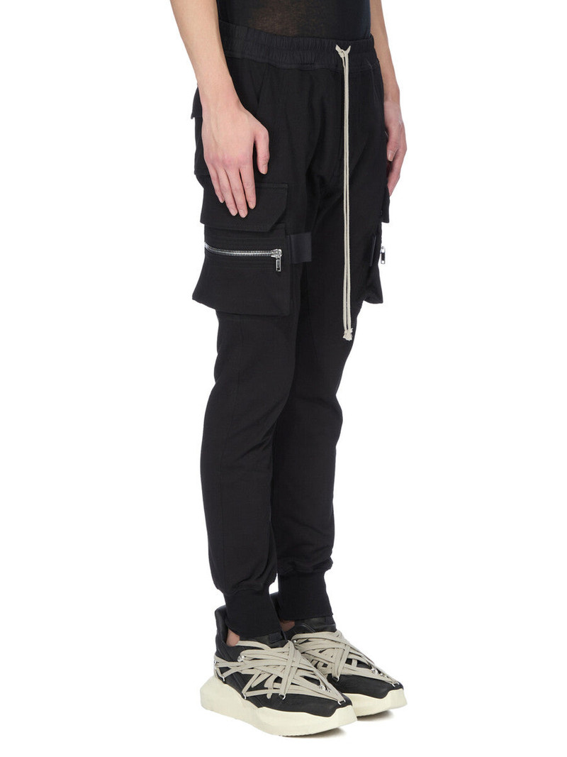 zip-pocket cargo pants 2