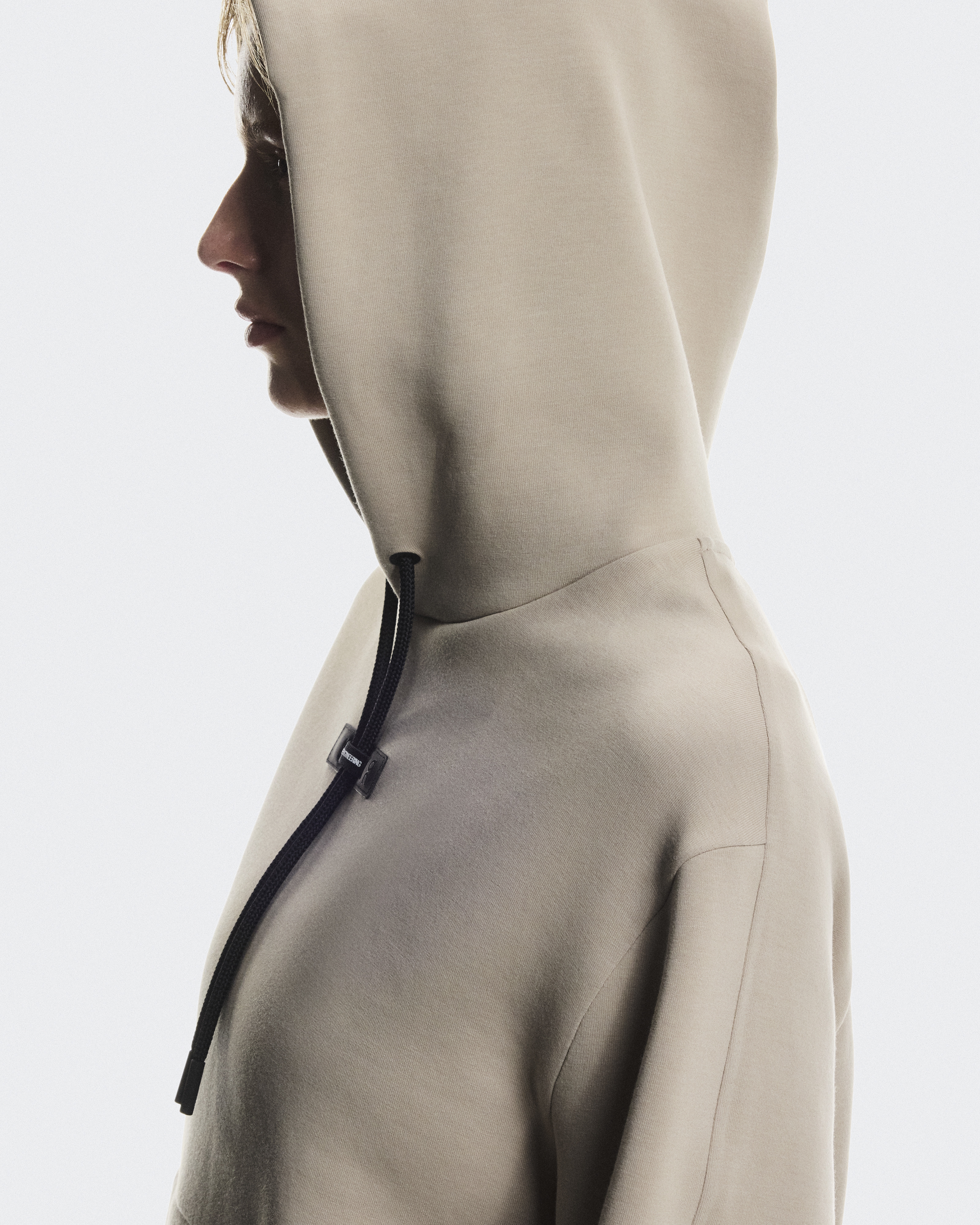 Focus Tech Hoodie - 6
