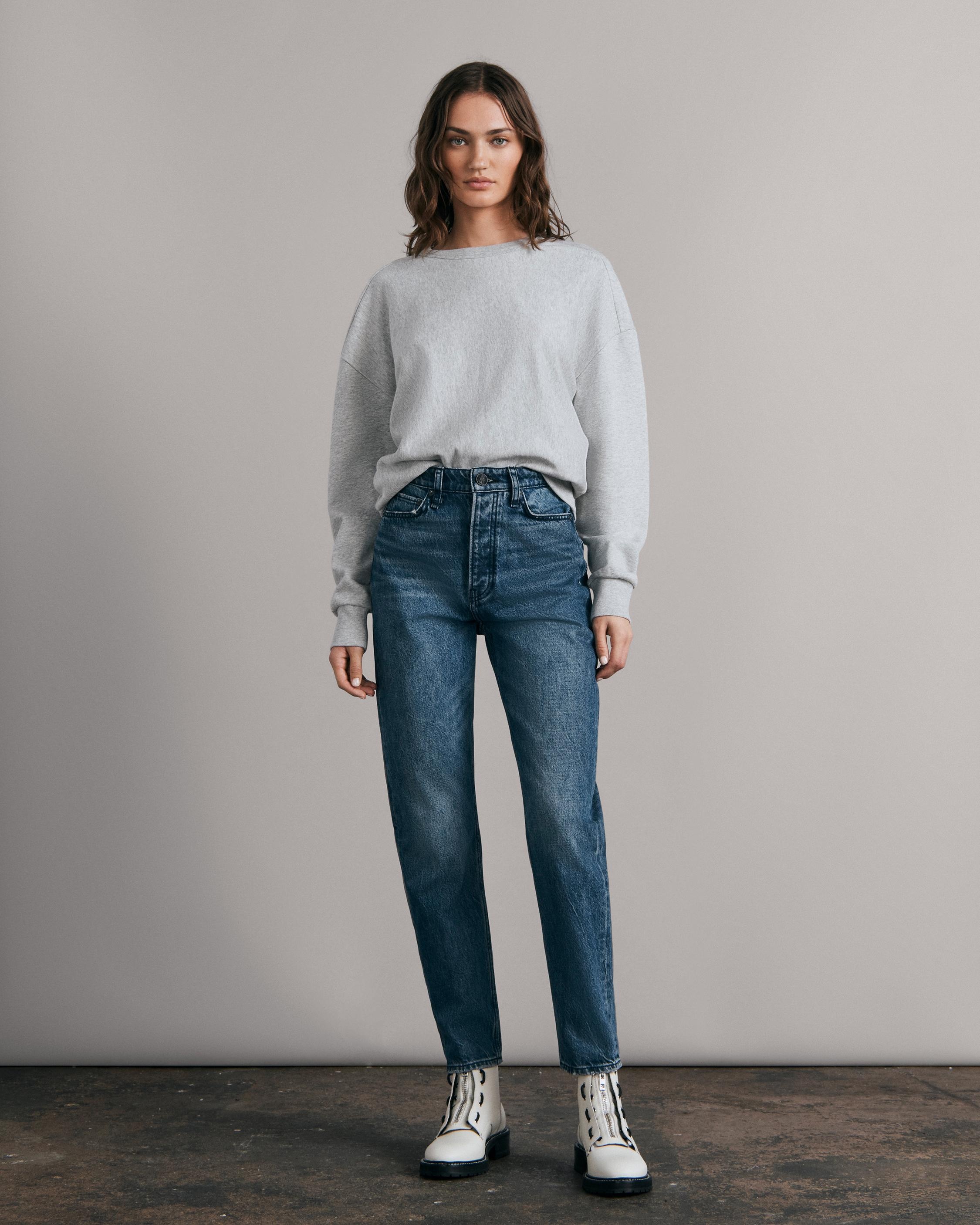Icon Cotton Sweatshirt
Classic Fit Sweatshirt - 2