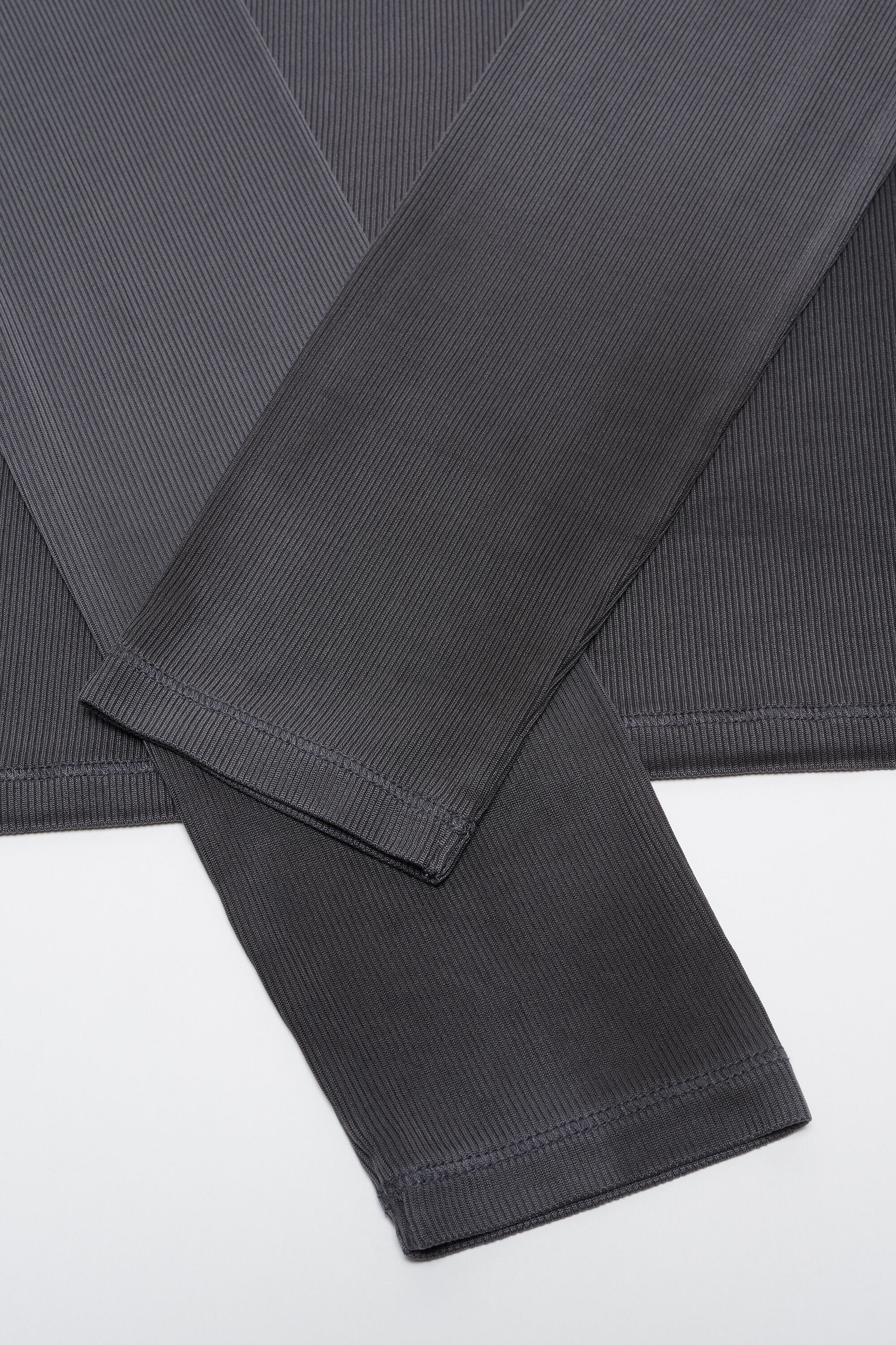Long sleeve t-shirt - Black - 4