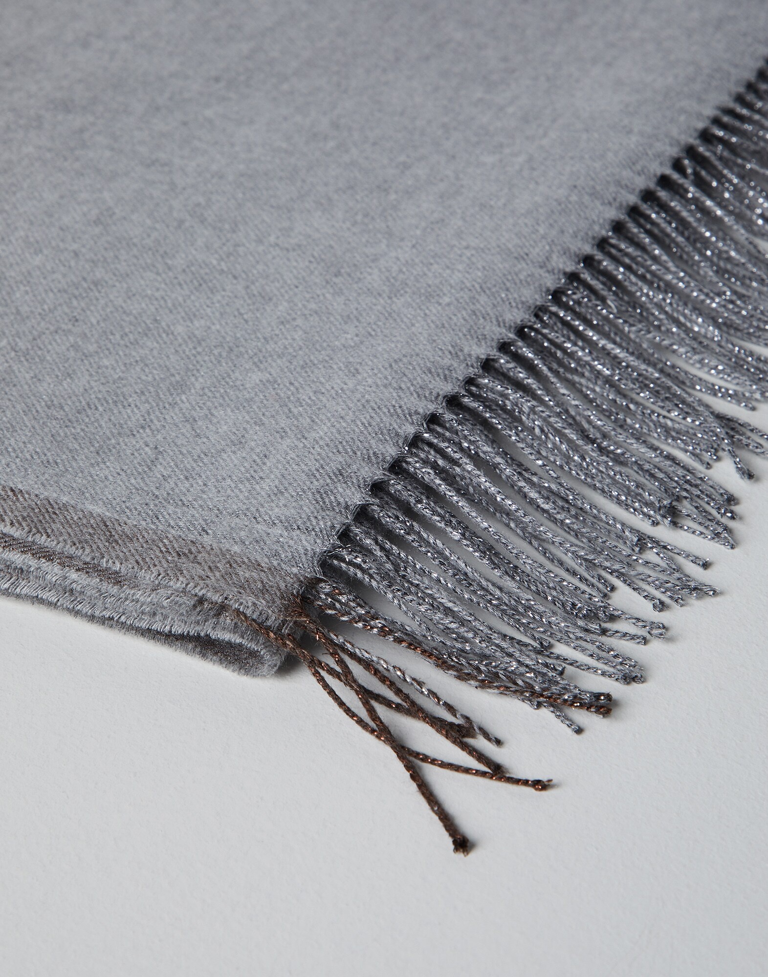 Sparkling silk scarf with fringe - 2