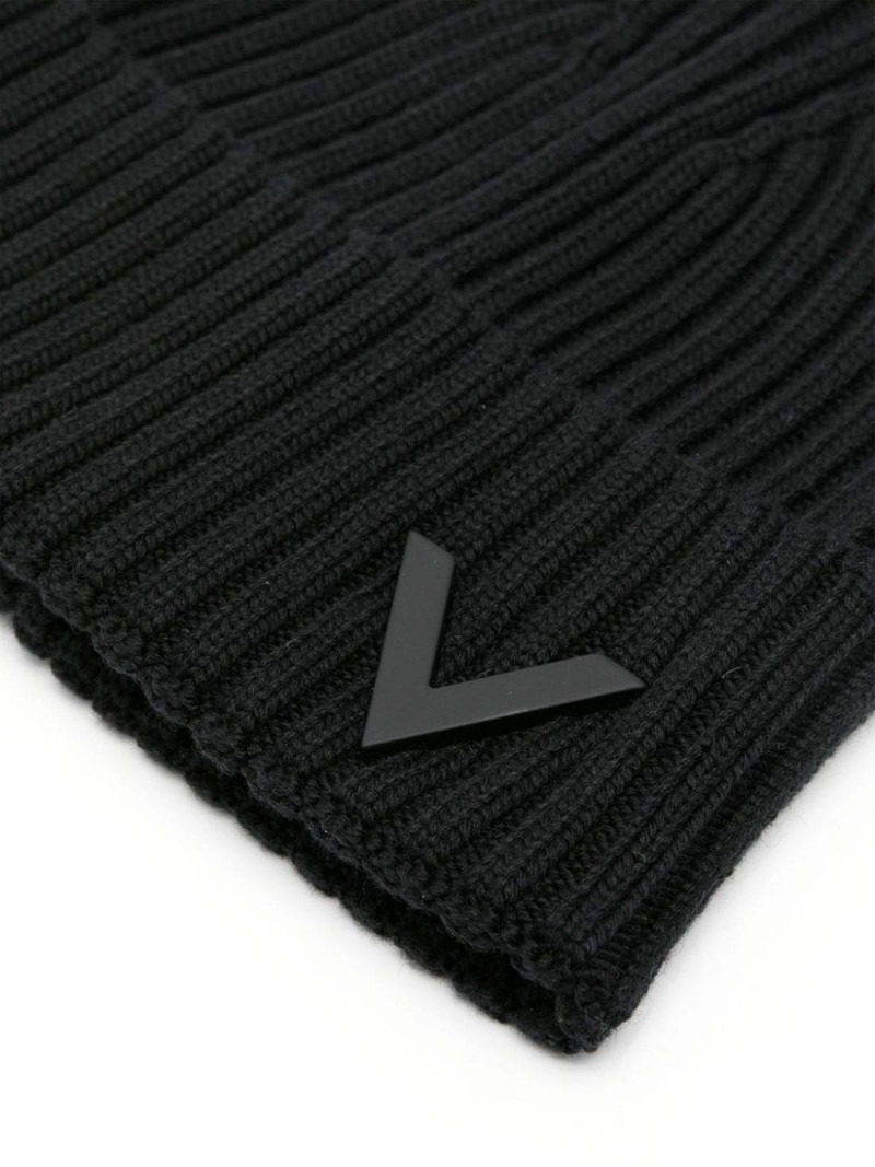 Valentino VLogo ribbed beanie outlook