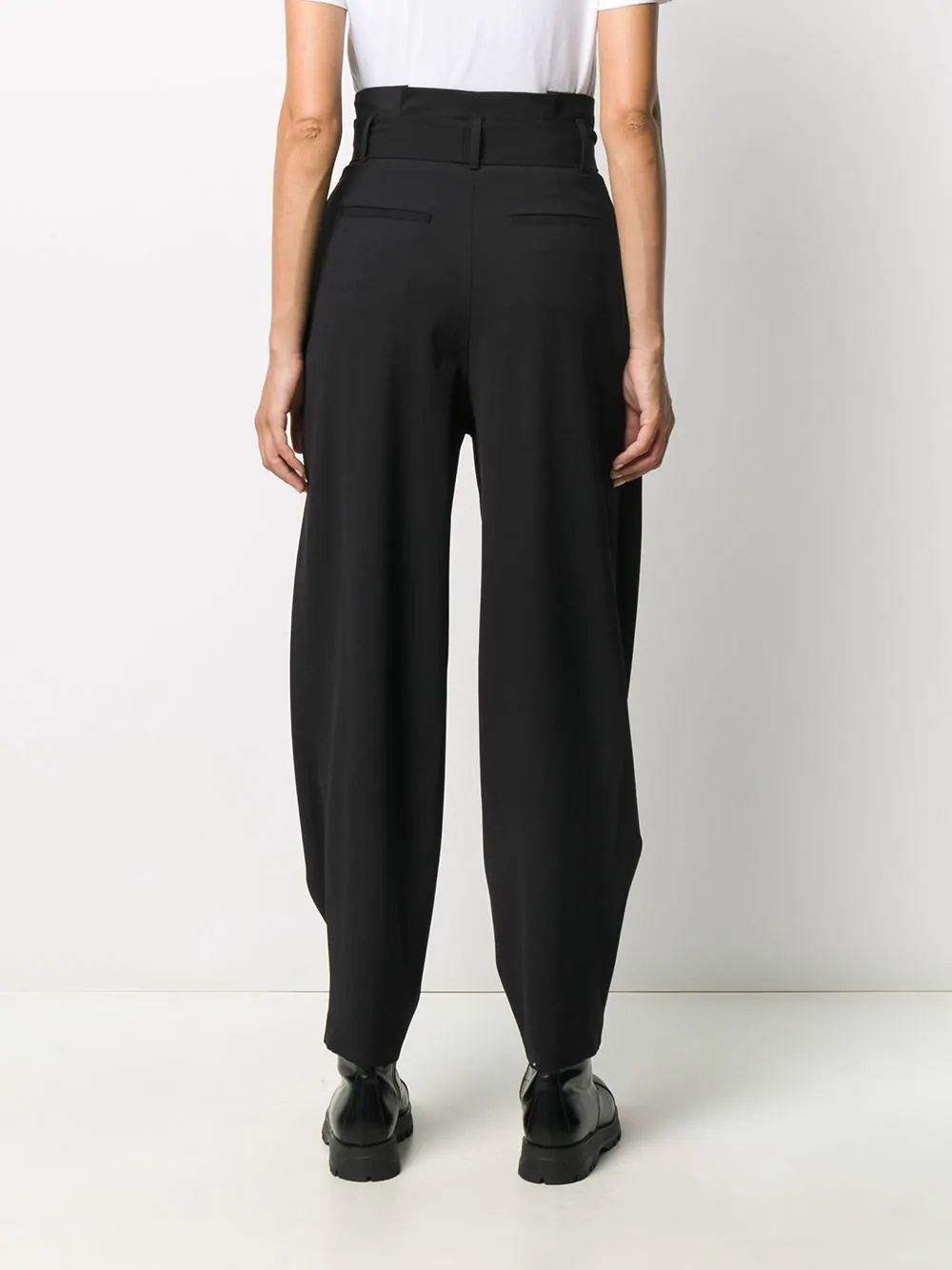 pleat-detail tapered trousers - 4