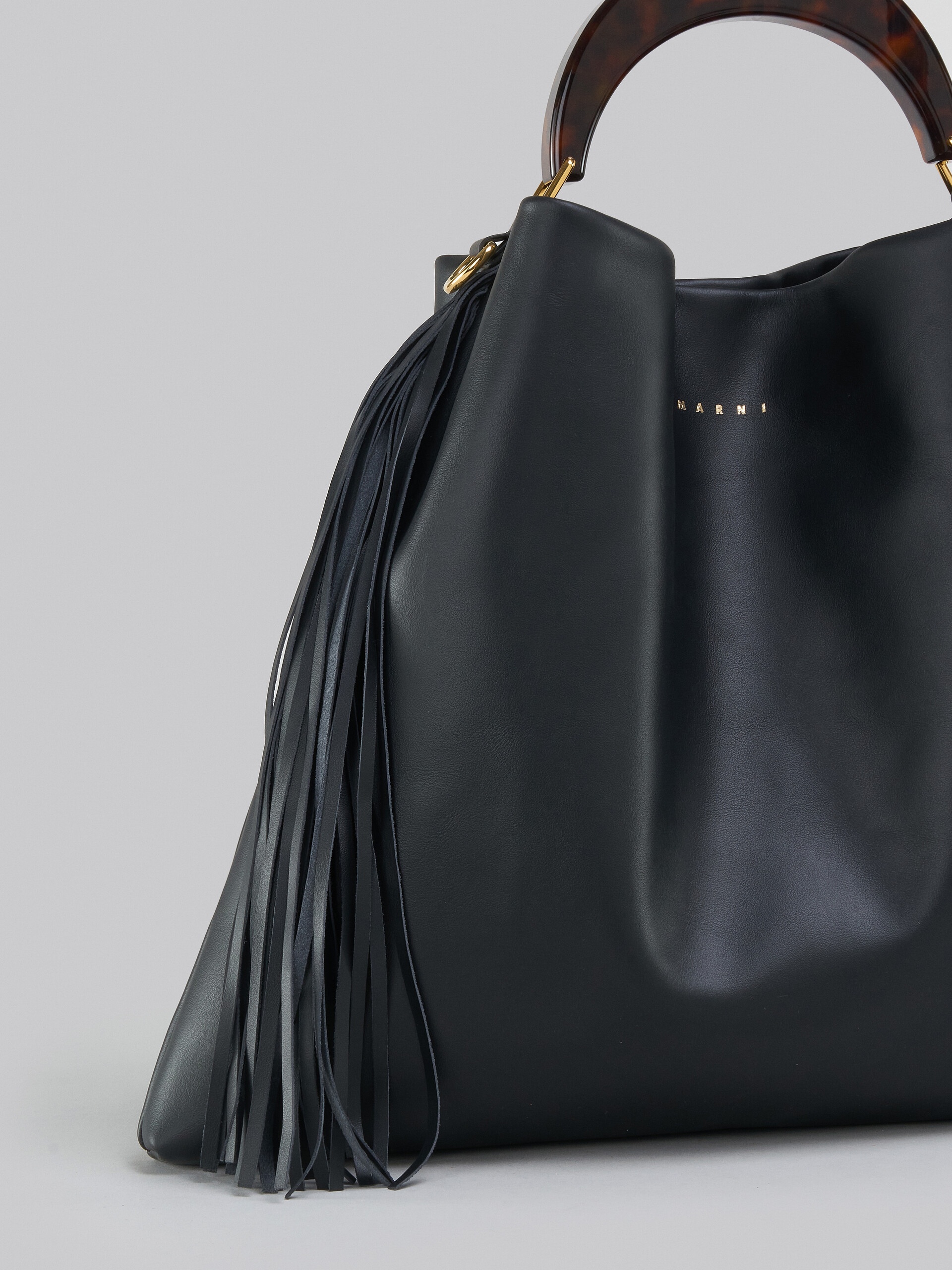 VENICE MEDIUM BAG IN BLACK LEATHER WITH FRINGES - 4