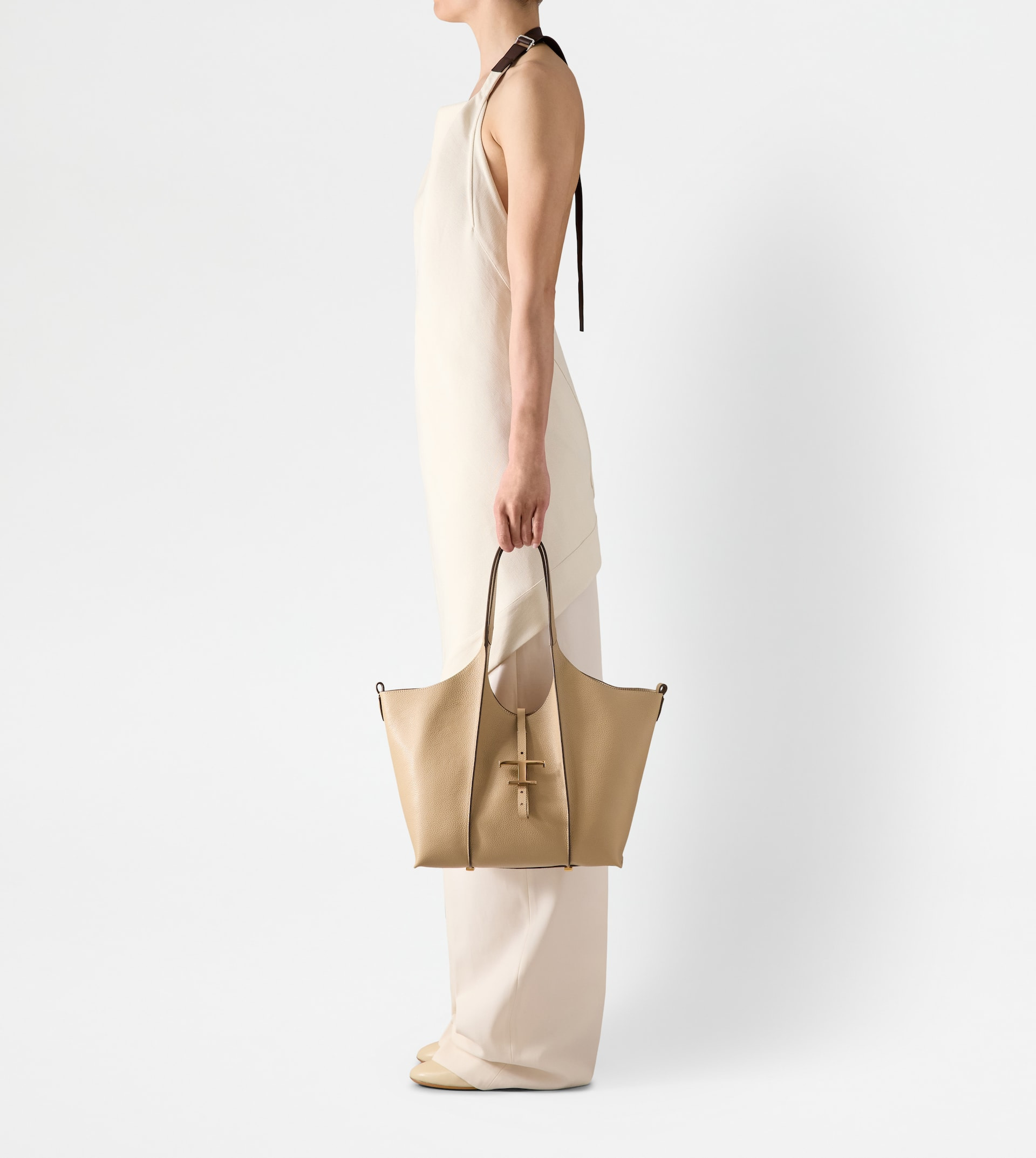 T TIMELESS SHOPPING BAG IN LEATHER SMALL - BEIGE - 7