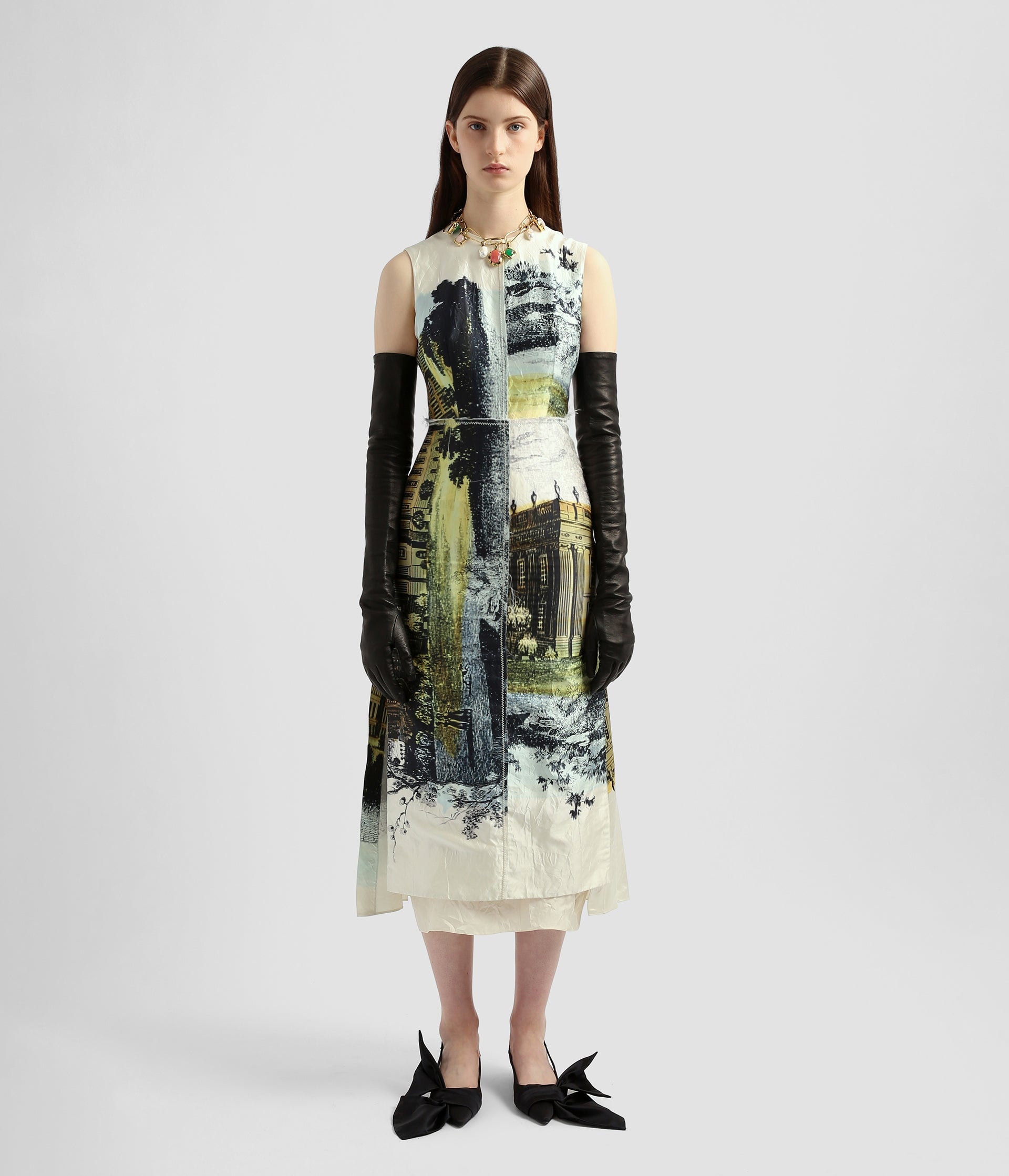 PLEATED BACK DETAIL DRESS - 2