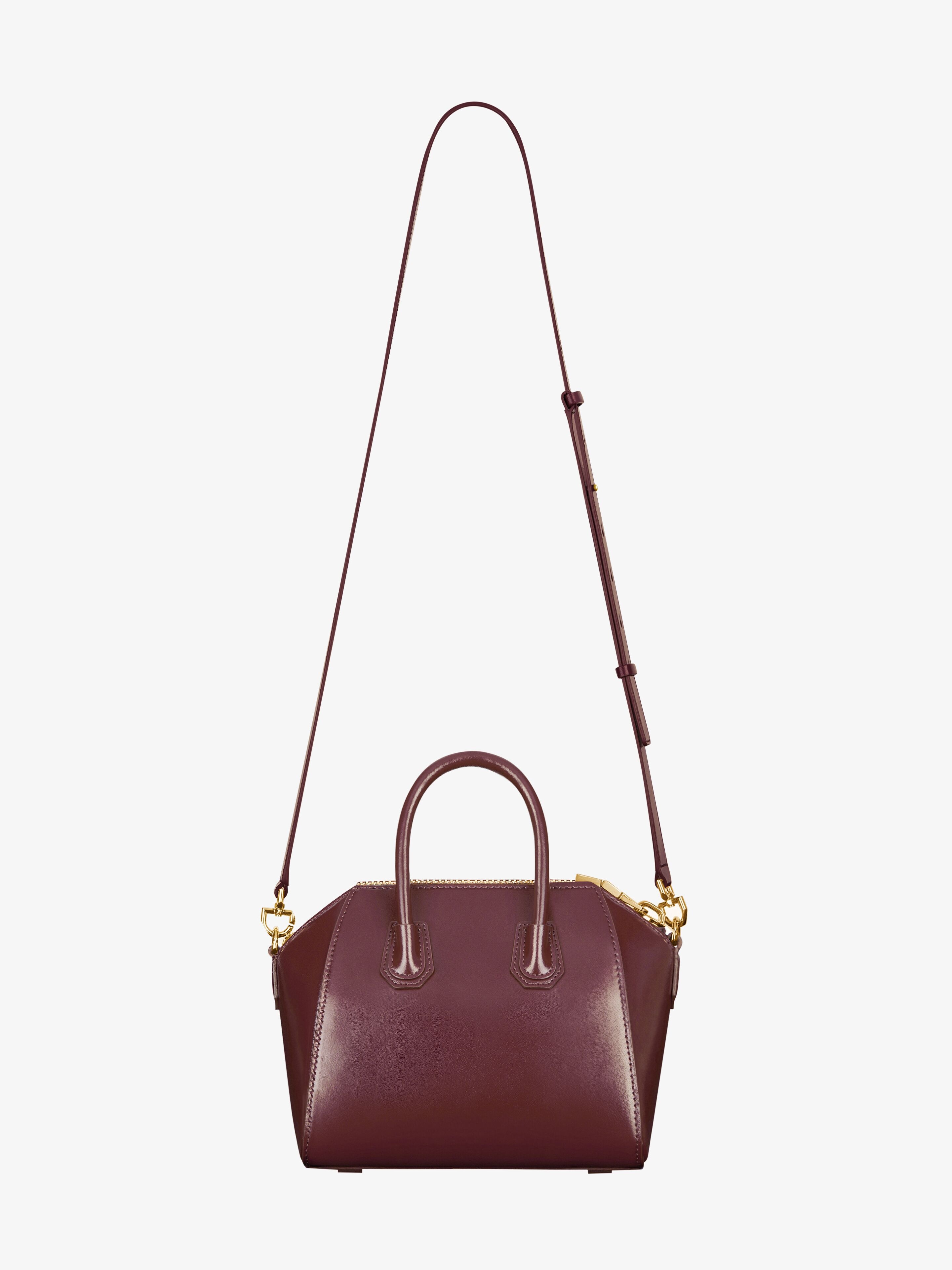 【関税＆送料込み】Givenchy Mini Antigona Bag Mini Antigona bag in crocodile effect leather in - black