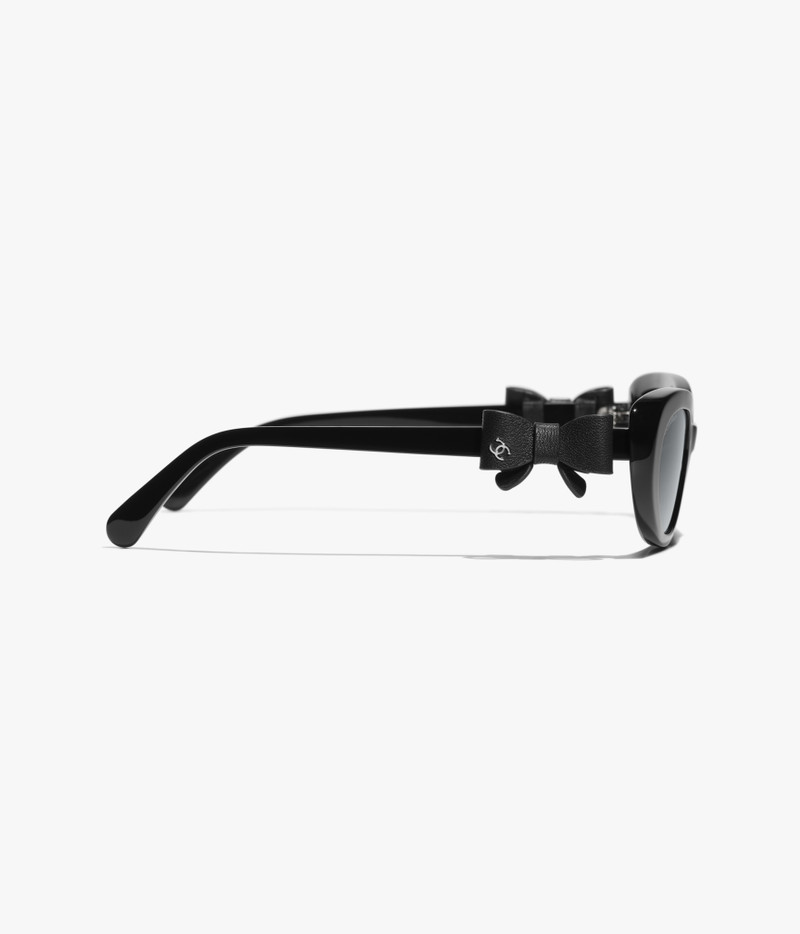 CHANEL Cat Eye Sunglasses outlook