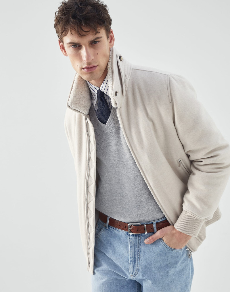 Lightweight water-resistant cashmere aviator jacket with Thermore® padding and detachable shearling 4