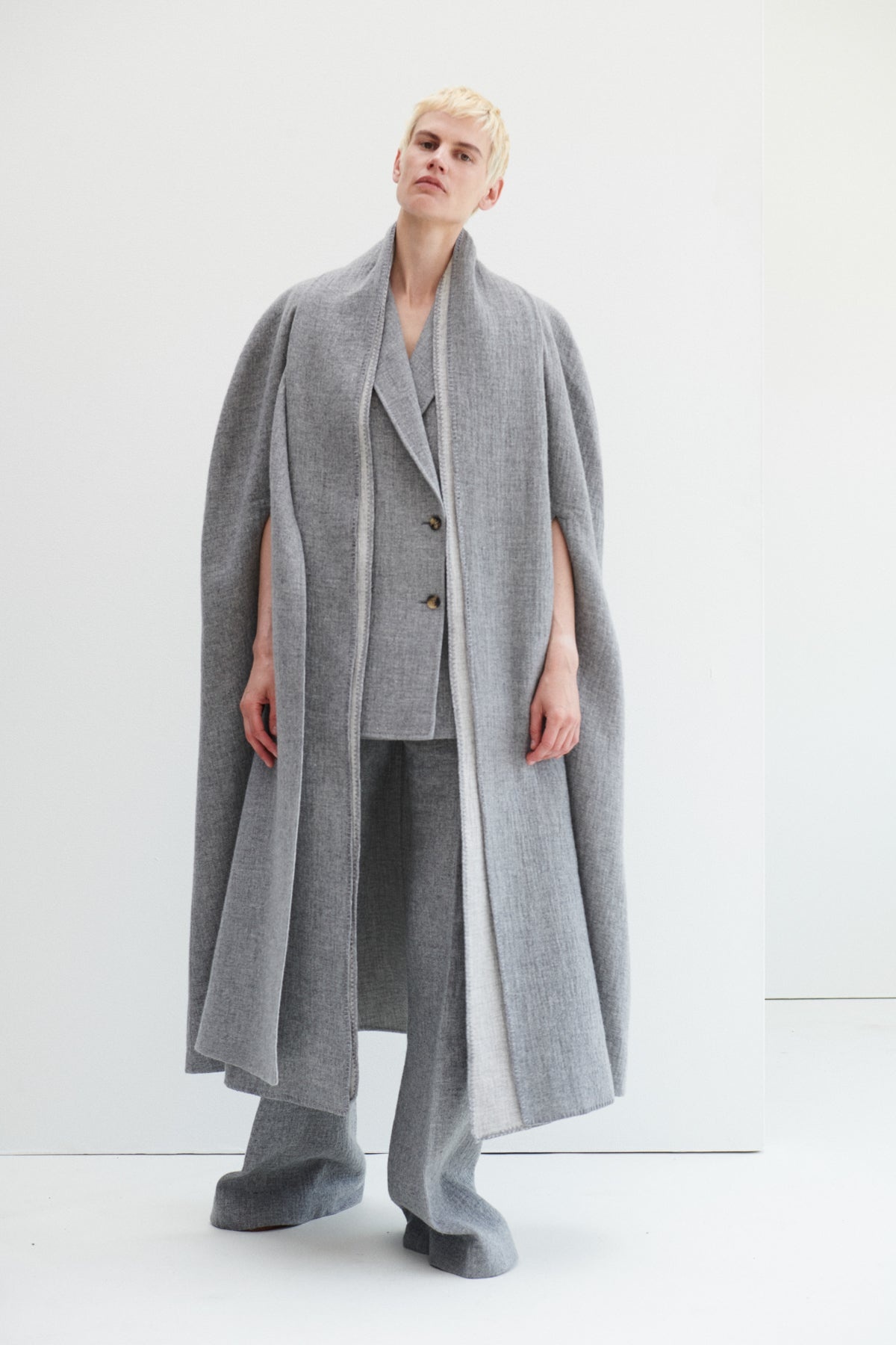 Blaine Scarf in Light Grey Cashmere Silk - 2
