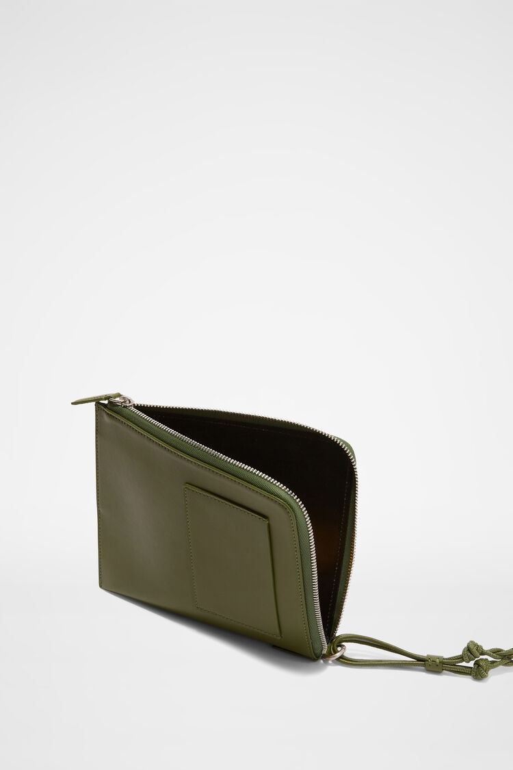 Tangle Passport Holder - 3