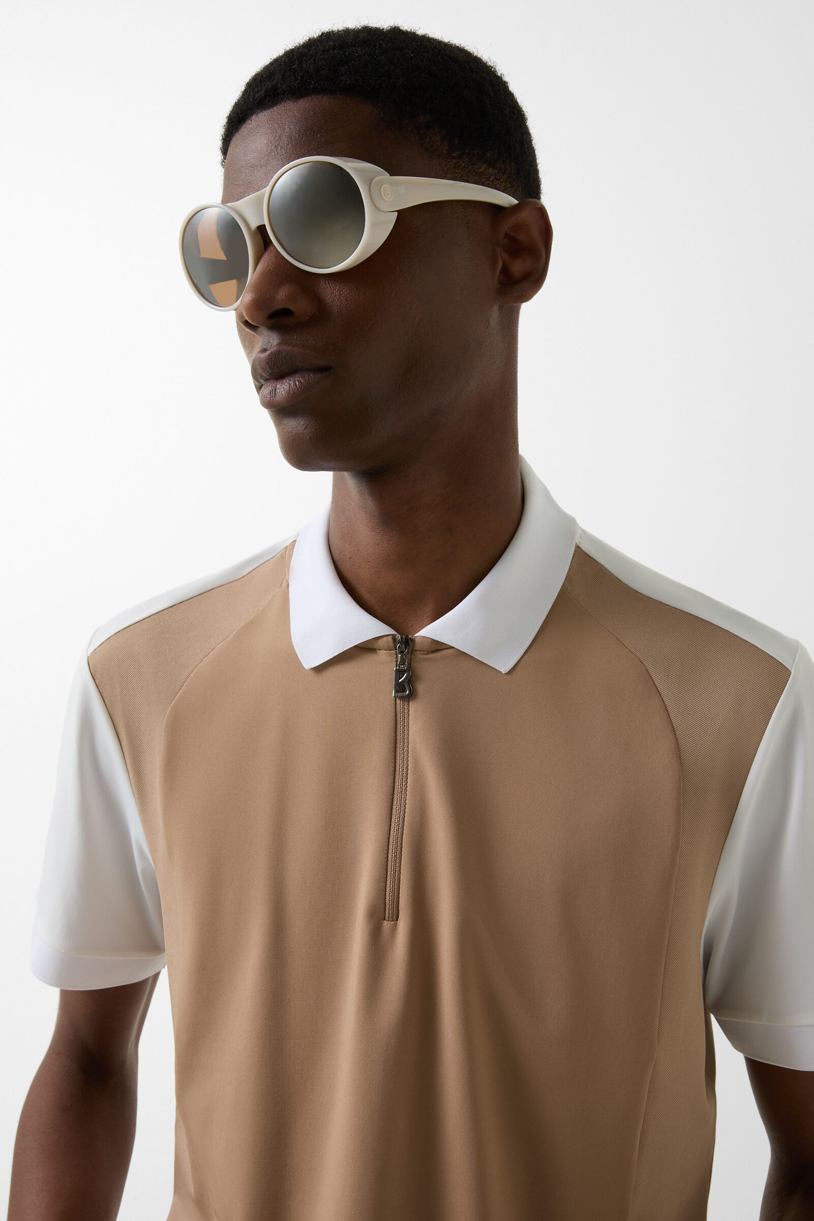 Kjell functional short-sleeved top in Caramel/white - 4