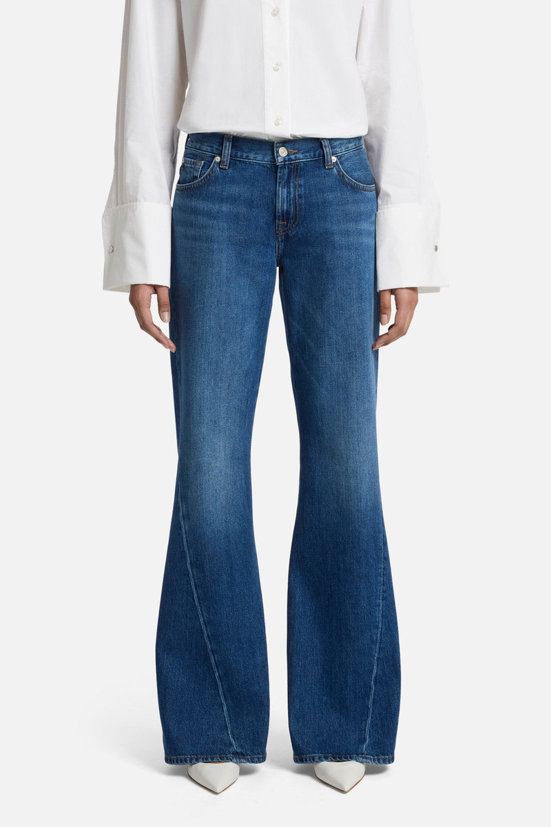 Slim Illusion Twisted Seam Spencer Flare in Mesa 3