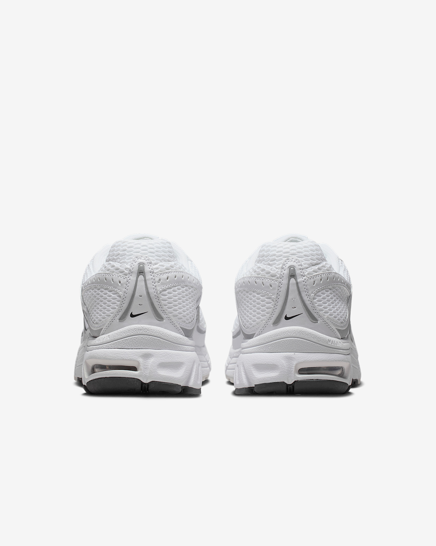 Nike Air Max Moto 2K Men's Shoes - 6