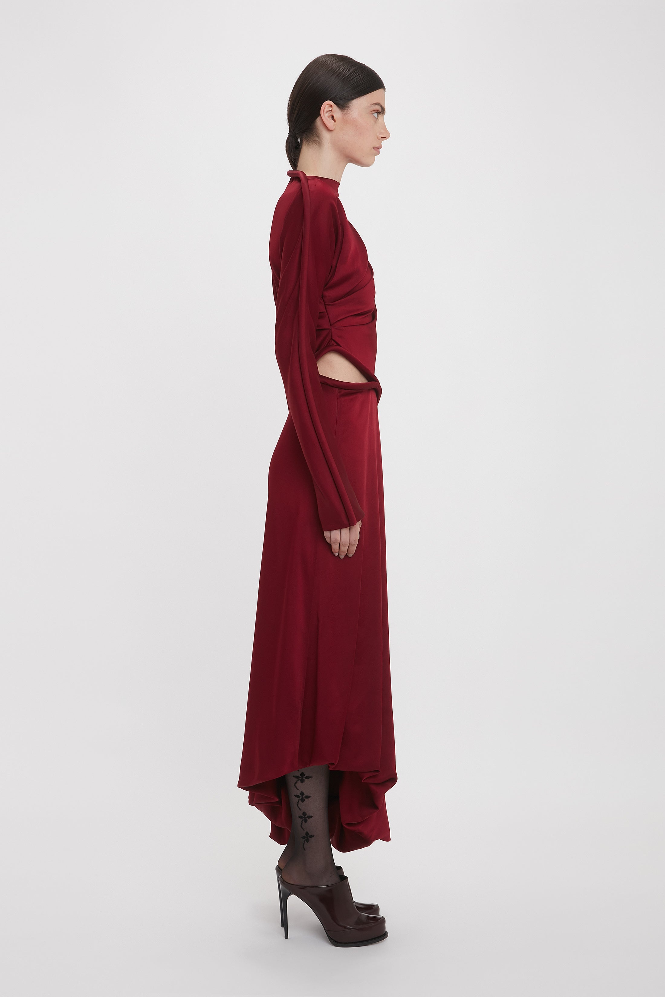 Padded Tube Detail Midi Dress In Oxblood - 7