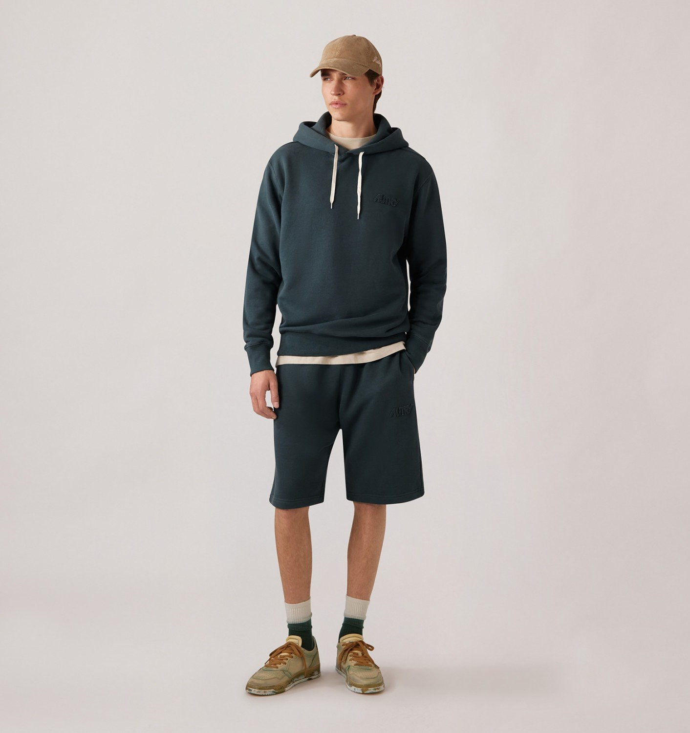 TONAL LOGO SWEATSHORTS MAN - 2