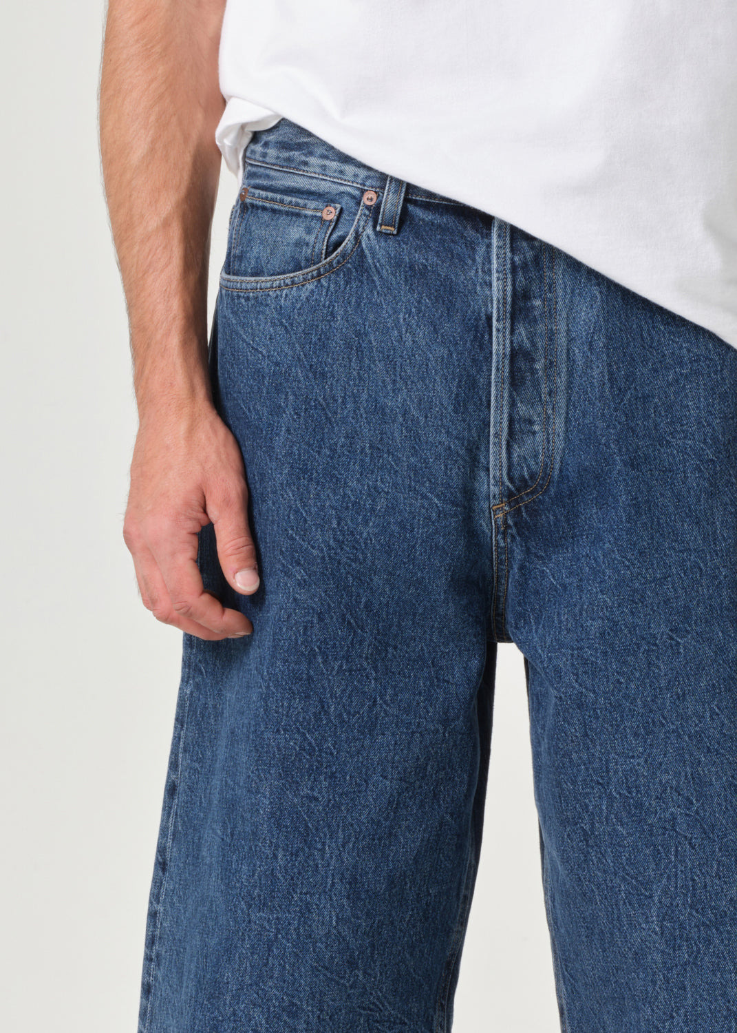 BEESLEY SHORT IN CREASED INDIGO - 6