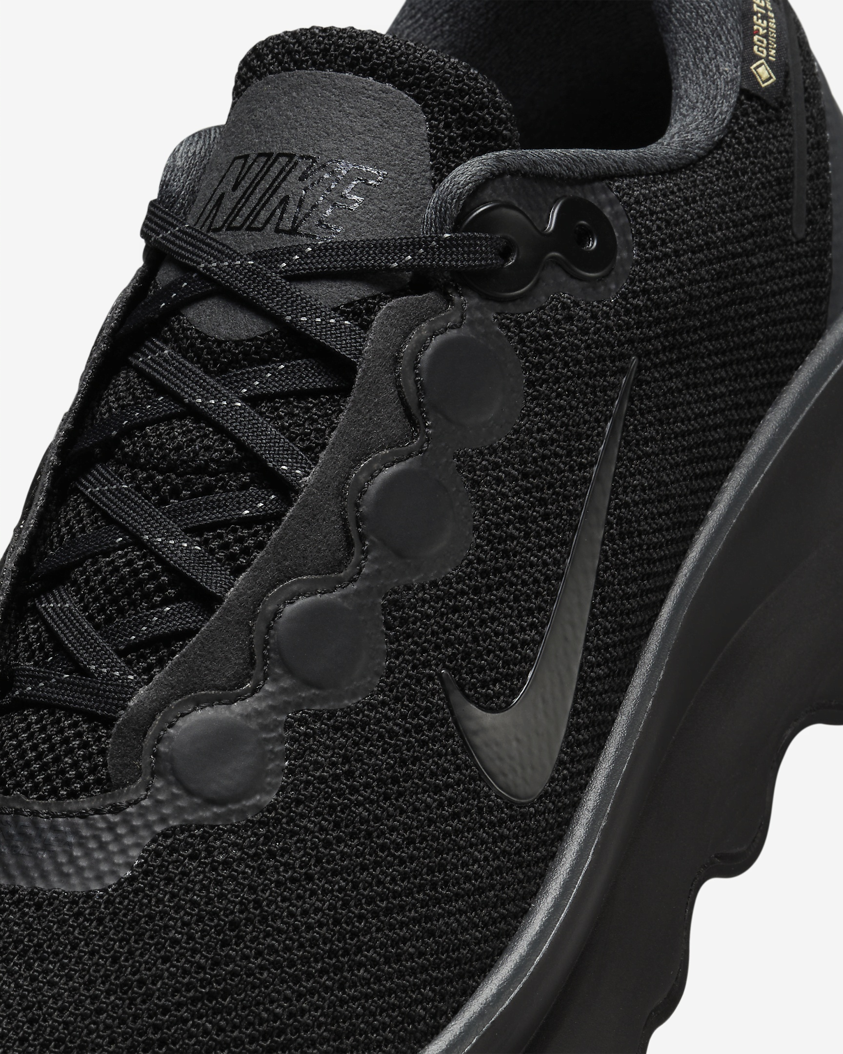 Nike Motiva GORE-TEX Women's Waterproof Walking Shoes - 7