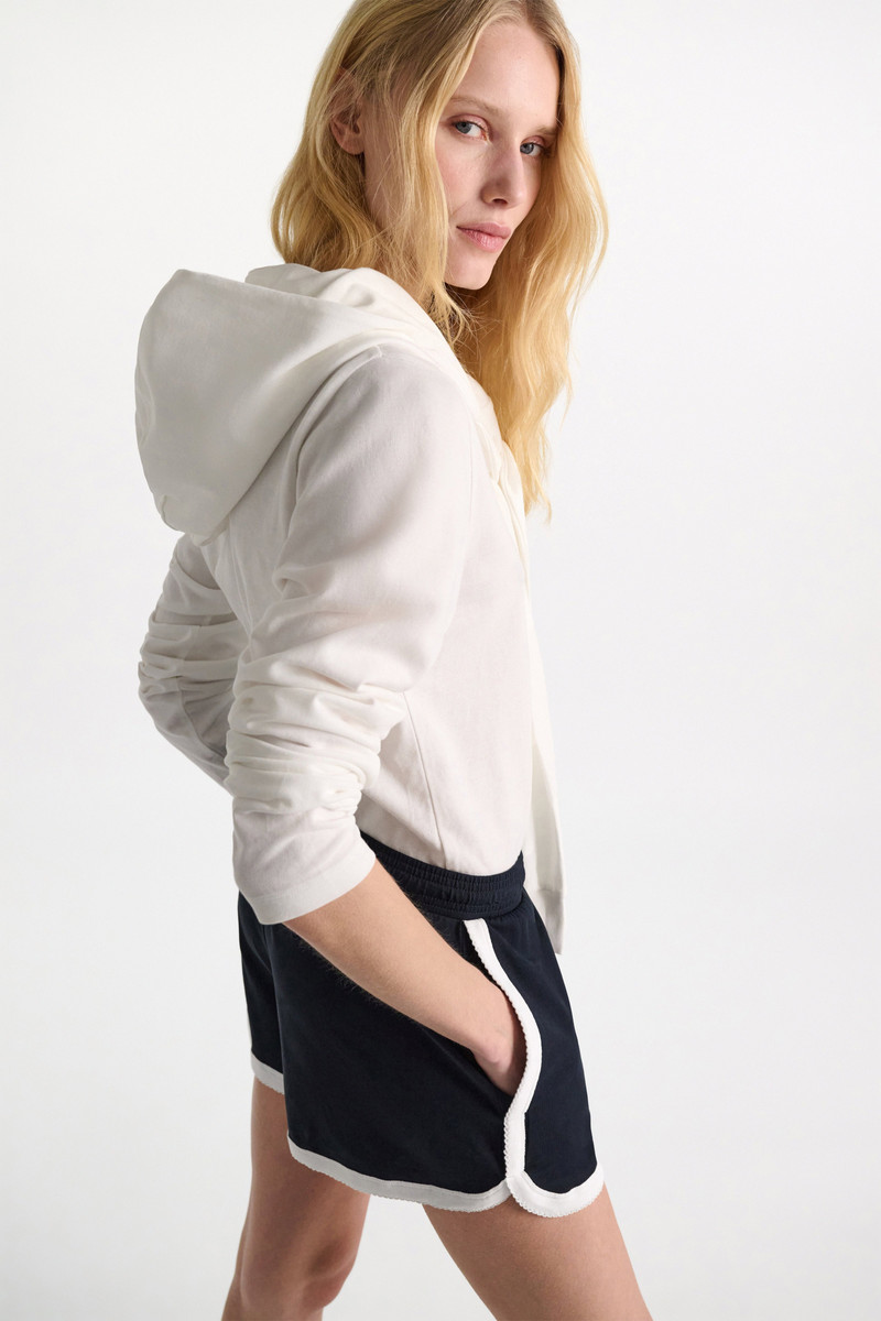 SPORTY ROMANCE shirt 5