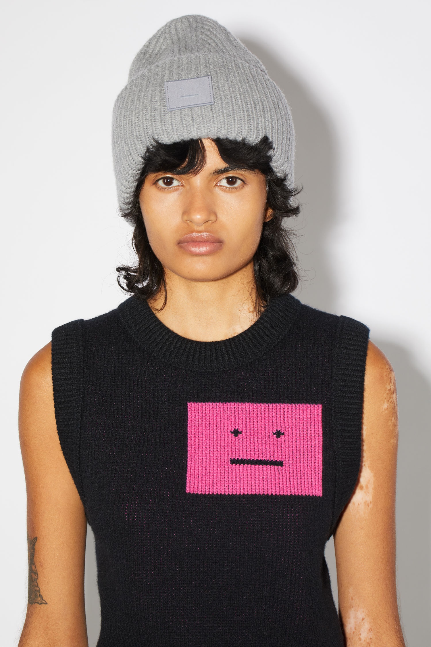 Wool sweater vest - Black/fluo pink - 5
