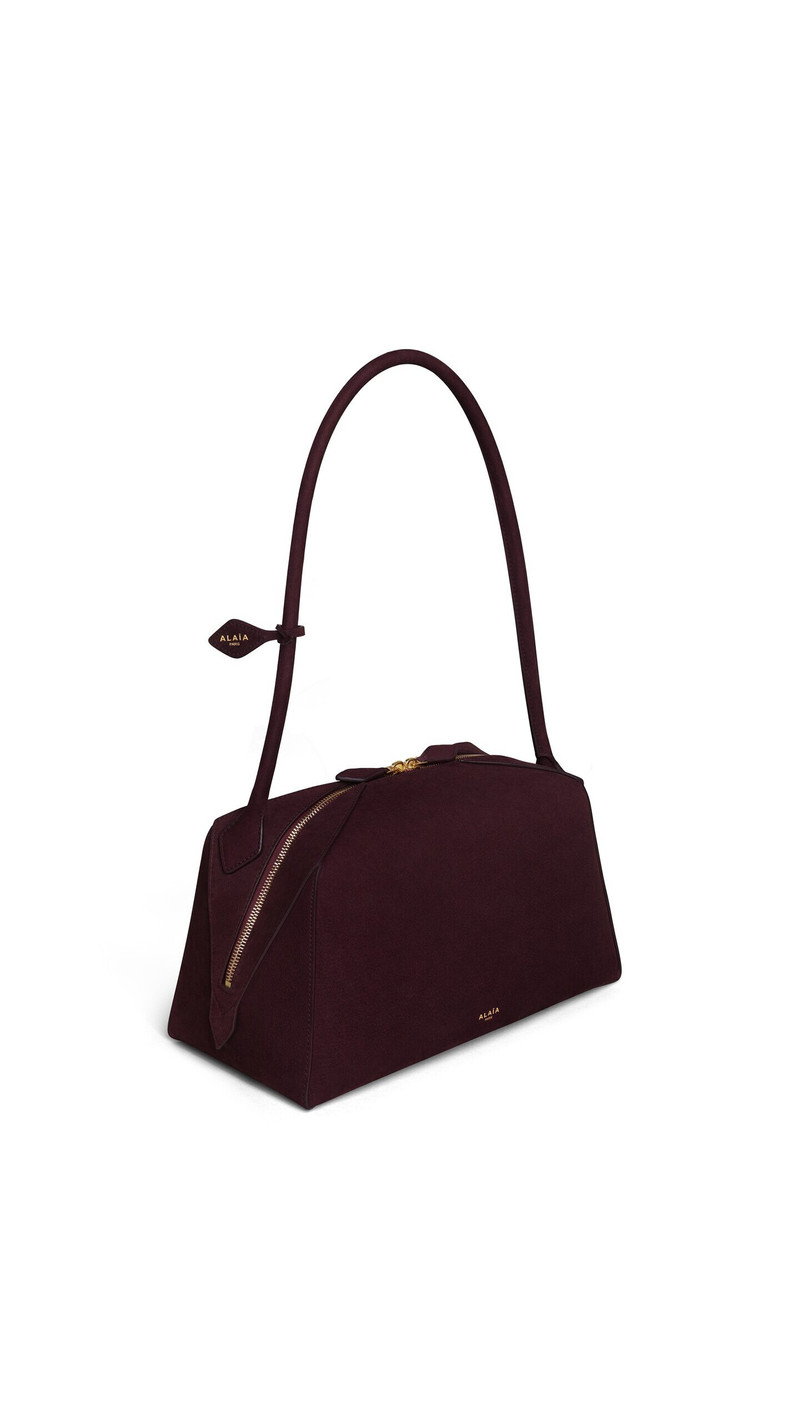 Alaïa LE BOULEDOGUE BAG IN NUBUCK outlook