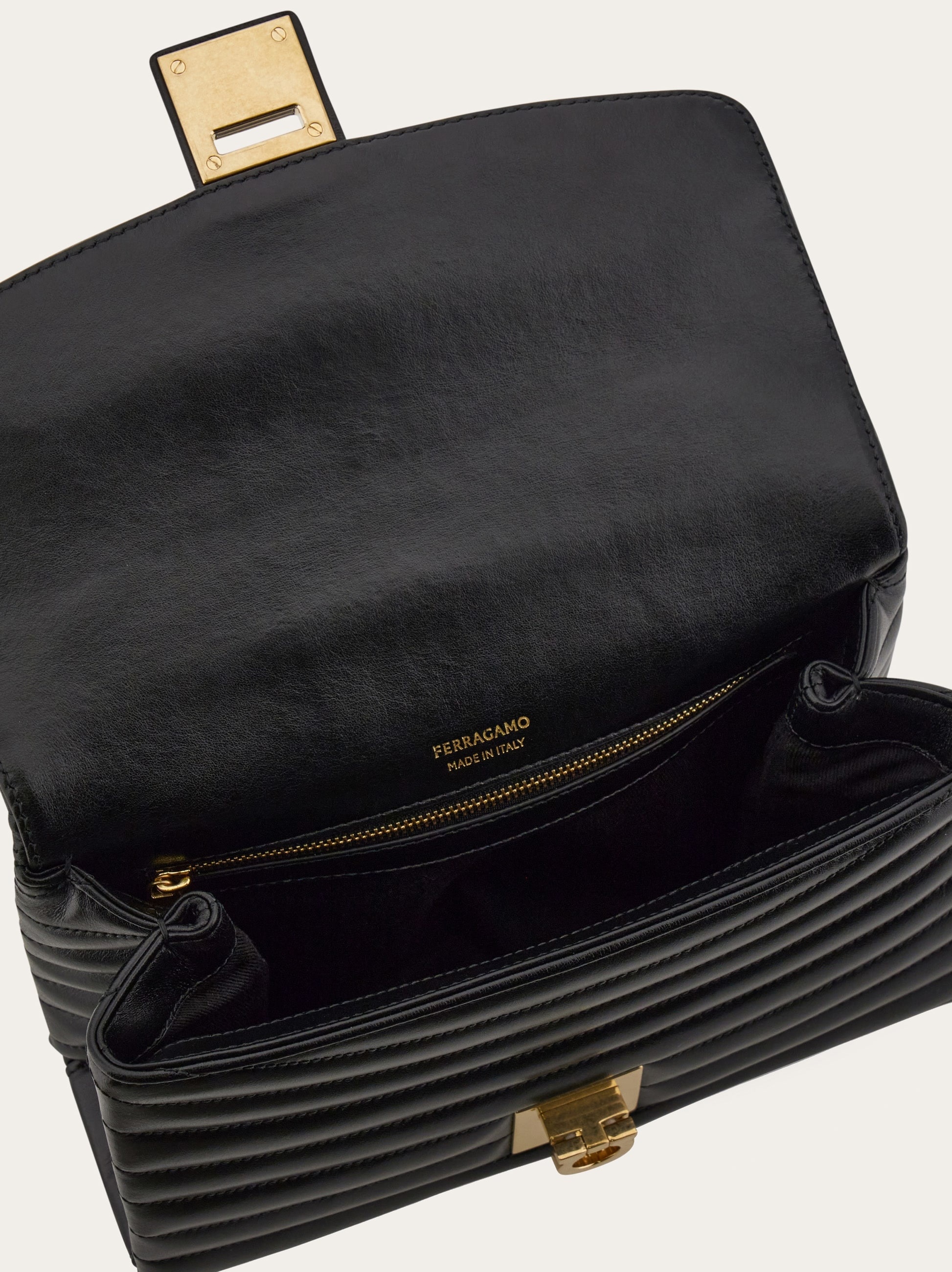 Quilted shoulder bag (M) - 5