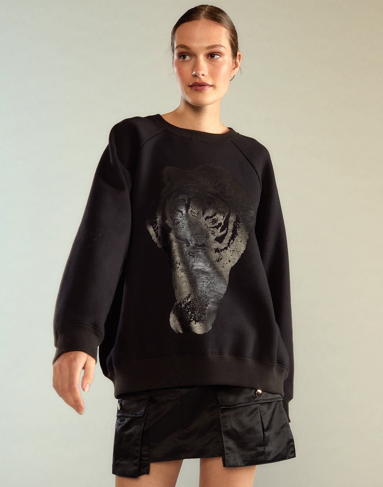 Lioness Crewneck - 5