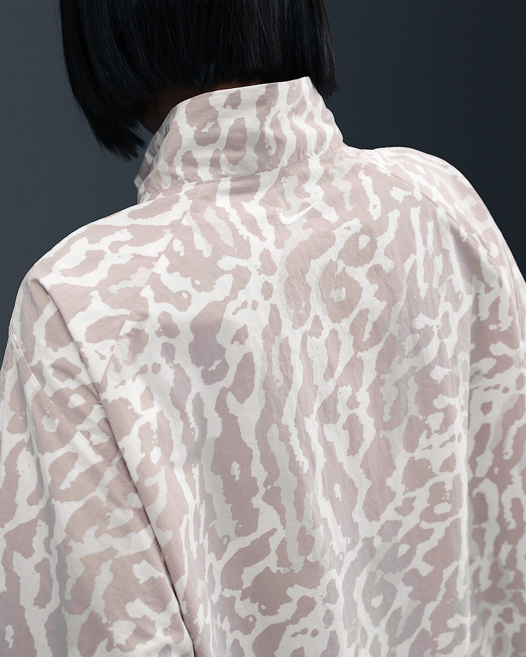 Nike Sportswear Women's Woven Printed Jacket - 2