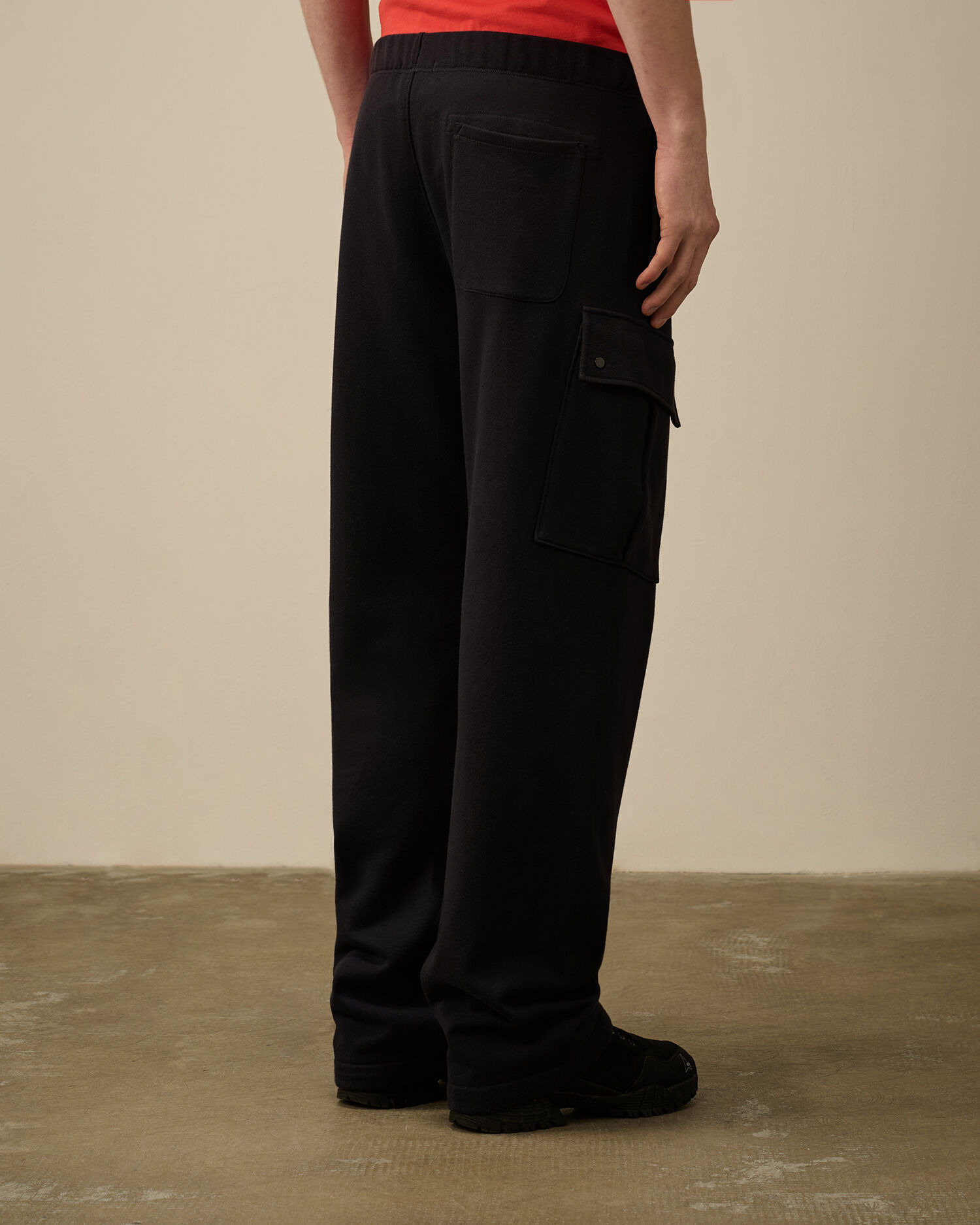 Diagonal Raised Fleece Cargo Sweatpants - 4