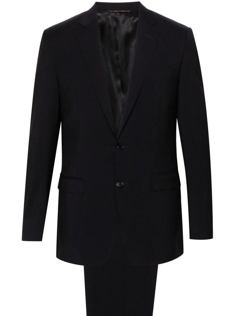 single-breasted suit 1