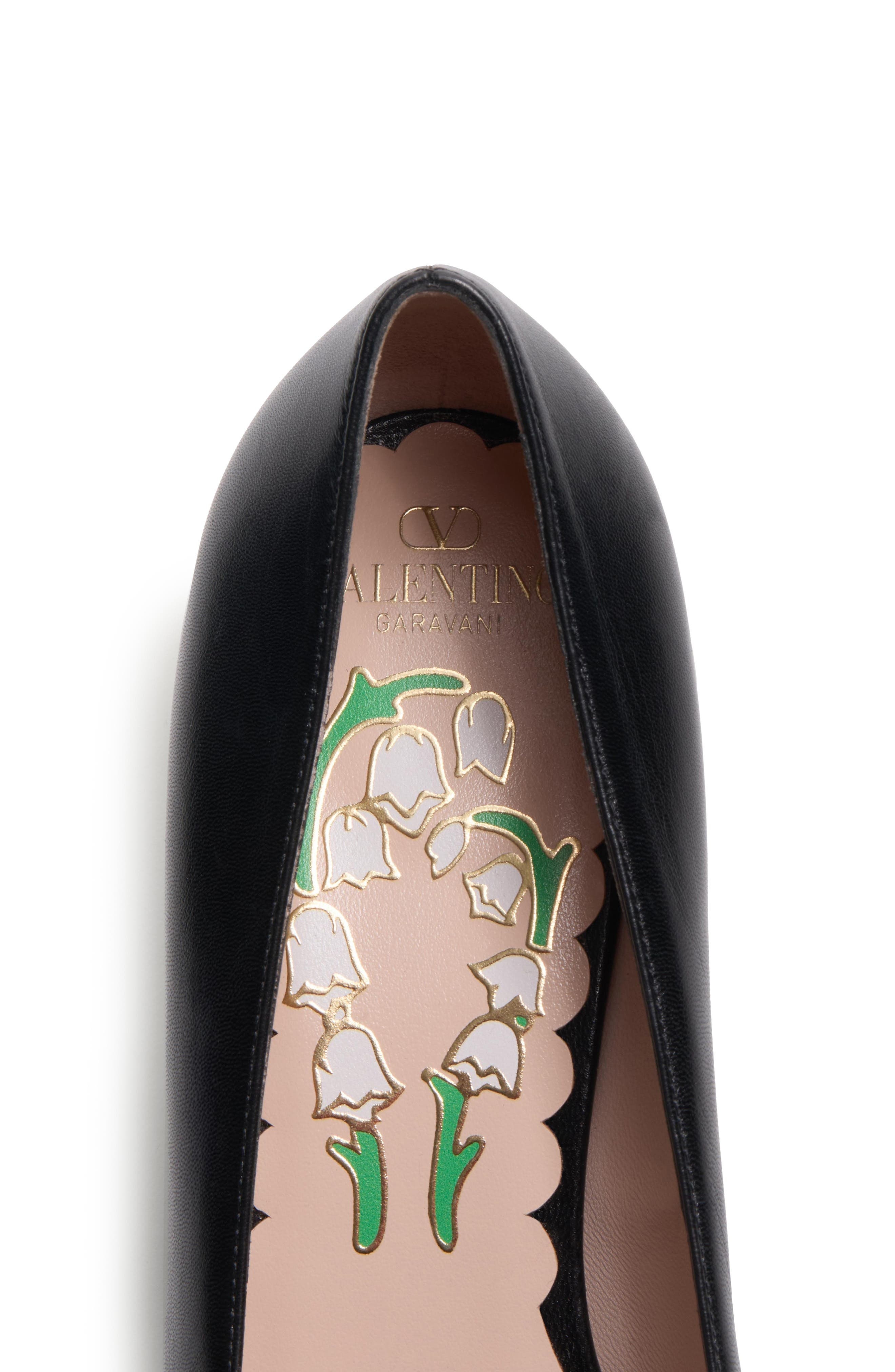 Valentino Garavani Bowow Pump in Black at Nordstrom - 7