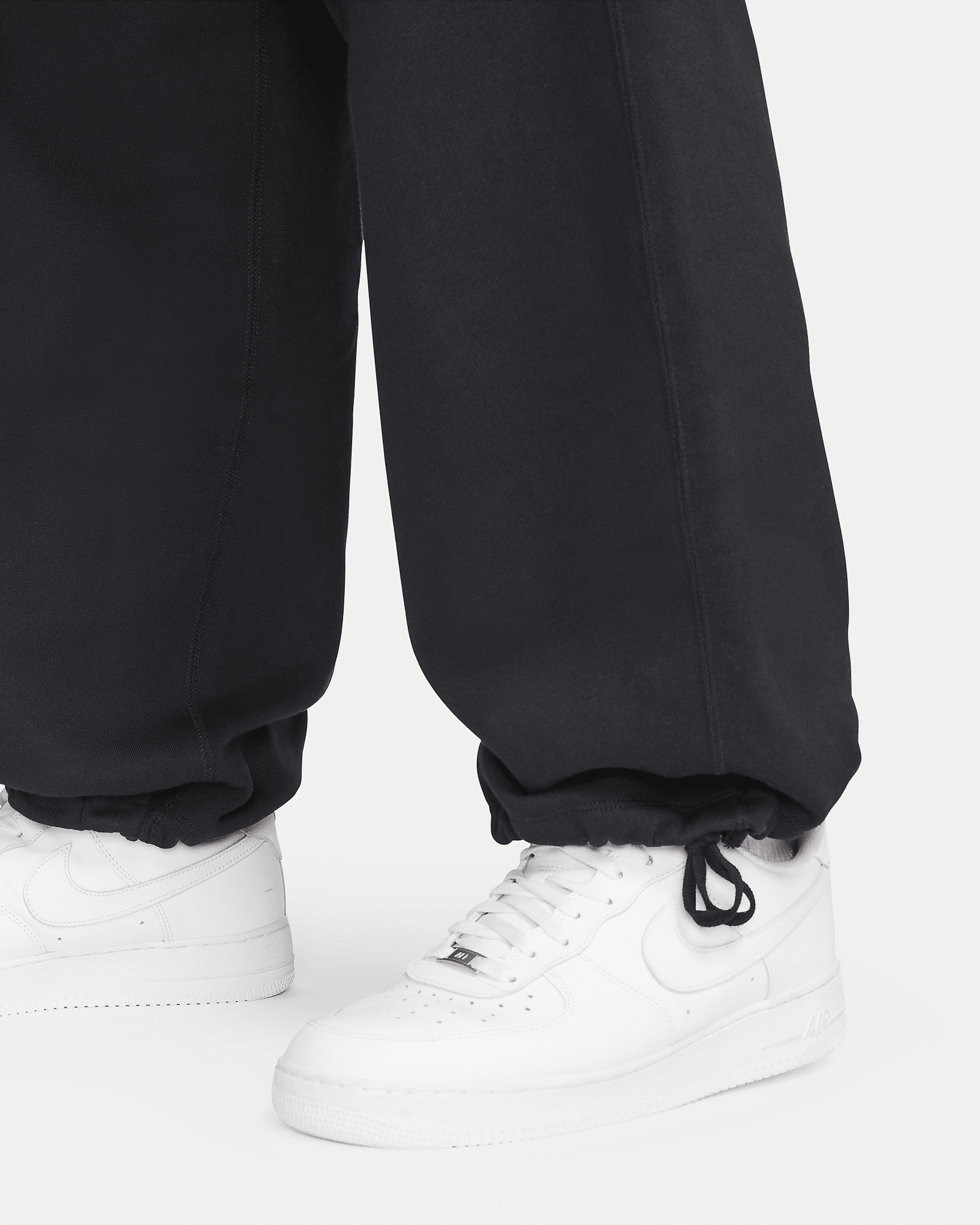 Nike Solo Swoosh Men's Open-Hem Fleece Pants - 11